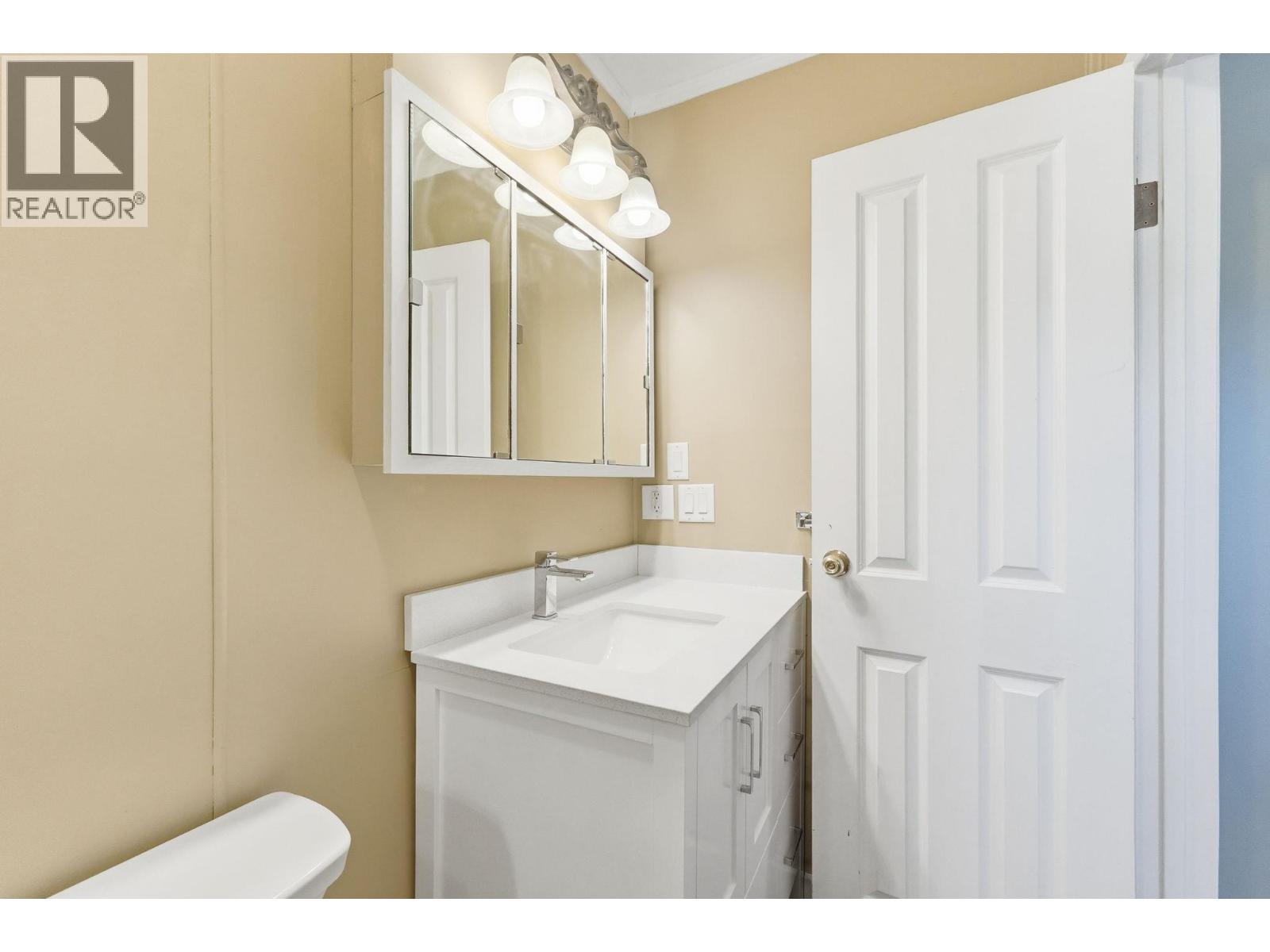 402 Truro Street, Penticton, British Columbia  V2A 4C7 - Photo 22 - 10392483