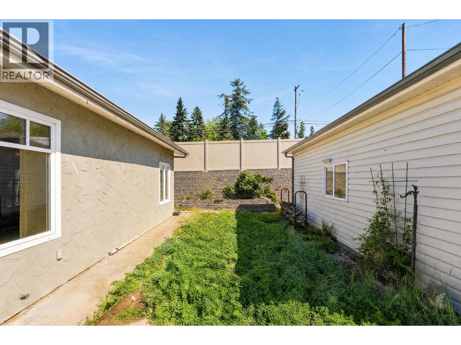 402 Truro Street, Penticton, British Columbia  V2A 4C7 - Photo 43 - 10392483