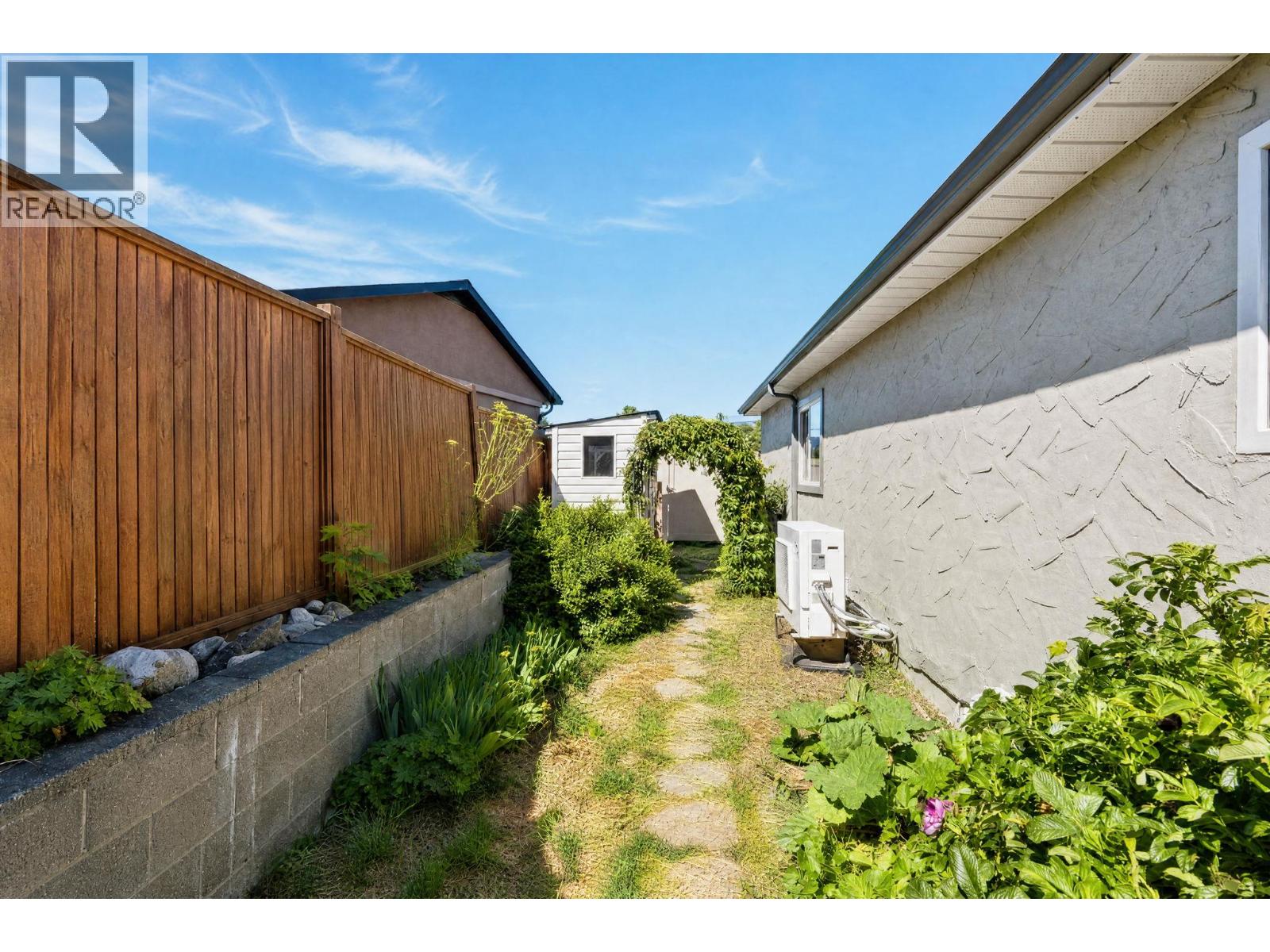 402 Truro Street, Penticton, British Columbia  V2A 4C7 - Photo 47 - 10392483