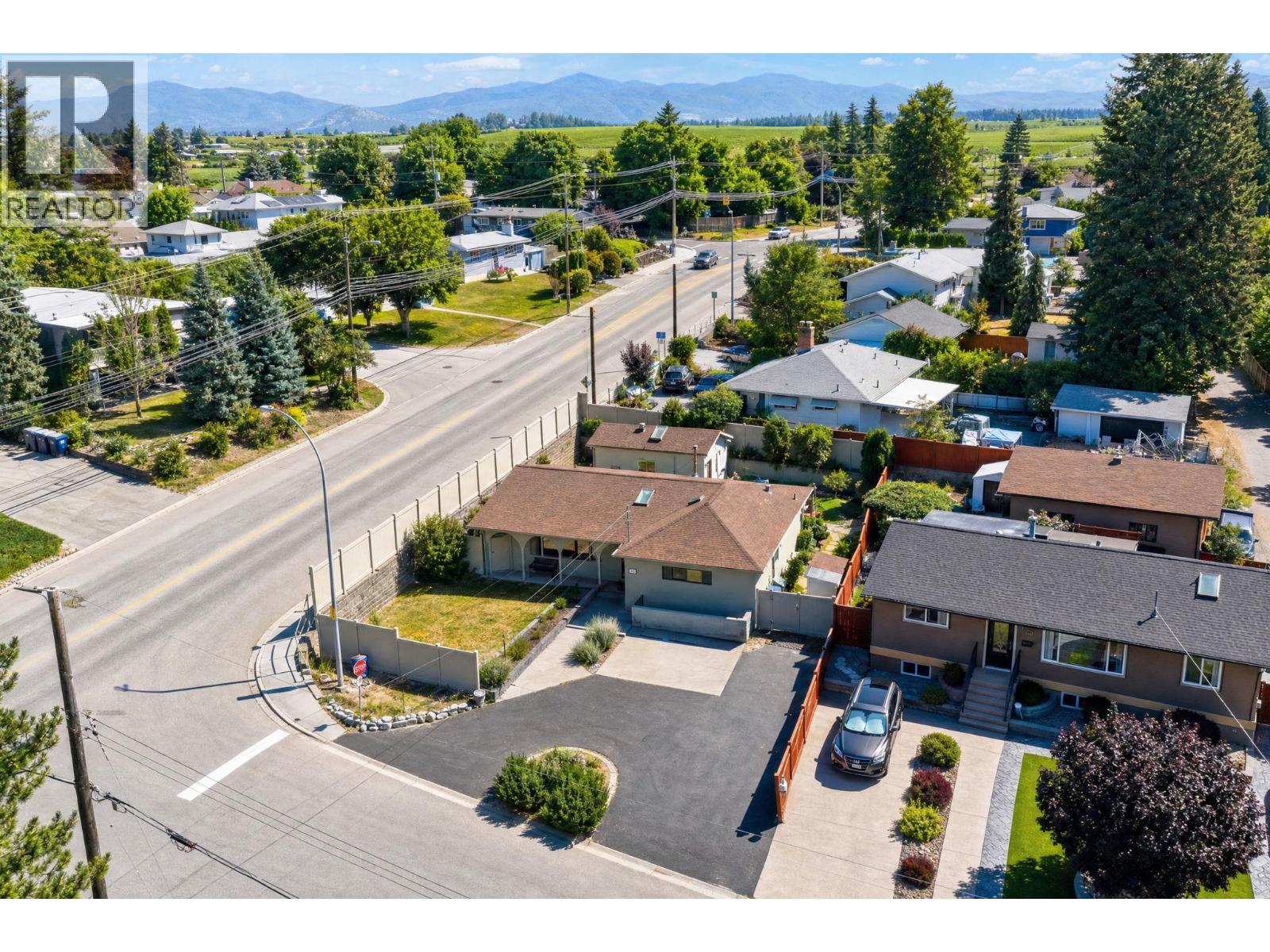 402 Truro Street, Penticton, British Columbia  V2A 4C7 - Photo 56 - 10392483