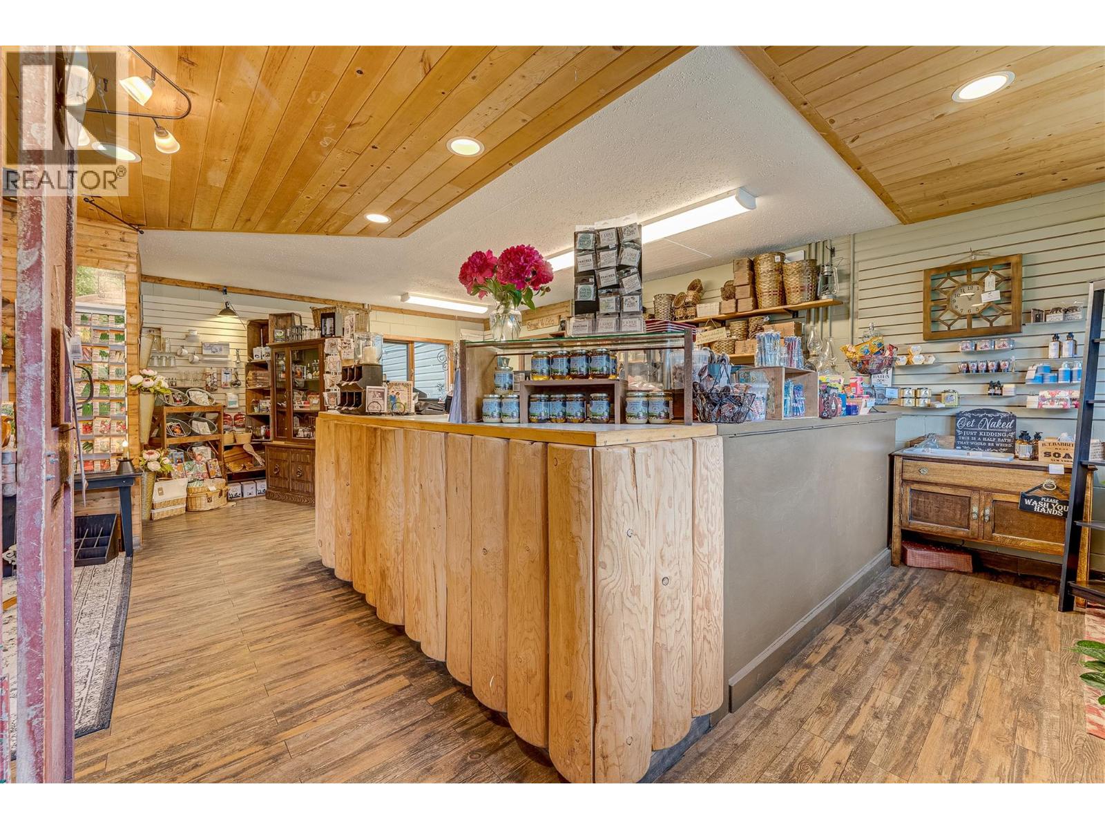 1206 Highway 6 Highway, Cherryville, British Columbia  V0E 2G1 - Photo 36 - 10392358