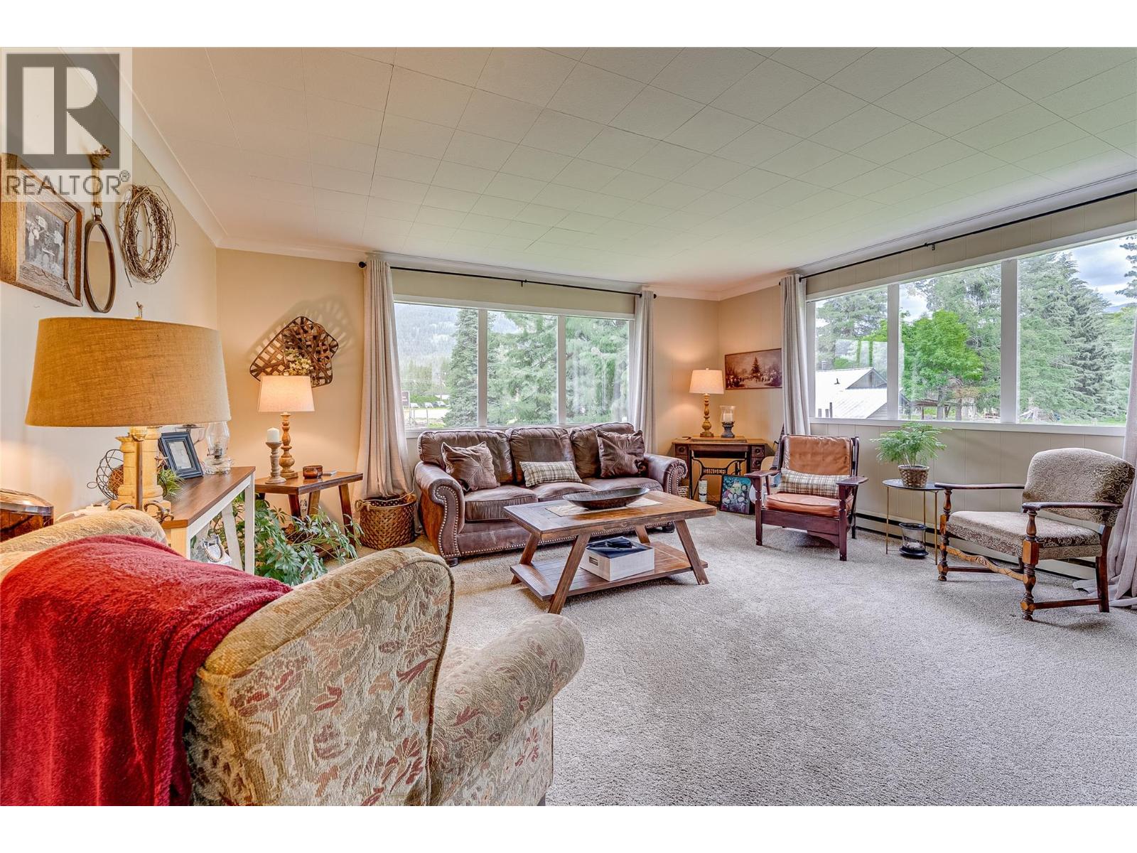 1206 Highway 6 Highway, Cherryville, British Columbia  V0E 2G1 - Photo 4 - 10392358