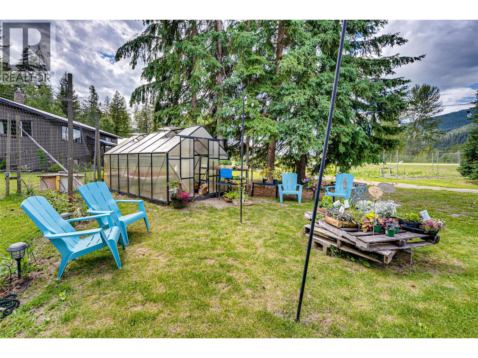 1206 Highway 6 Highway, Cherryville, British Columbia  V0E 2G1 - Photo 56 - 10392358