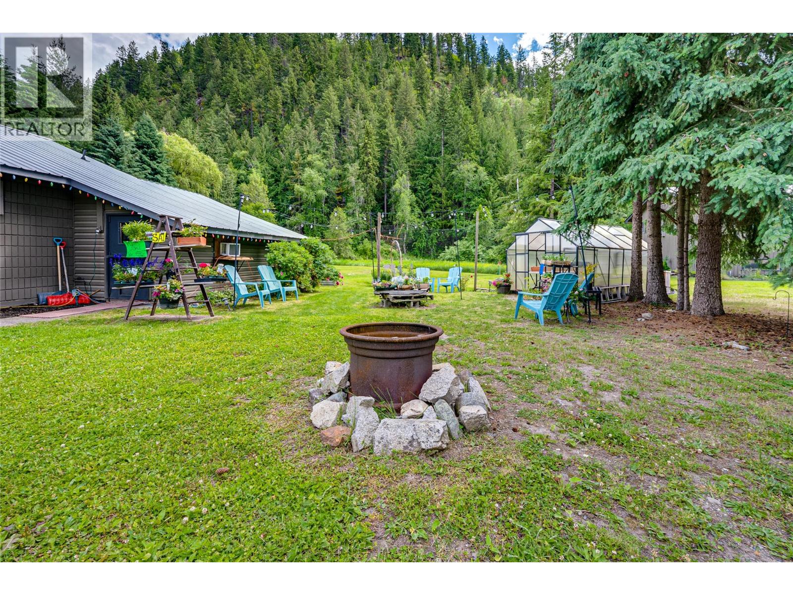 1206 Highway 6 Highway, Cherryville, British Columbia  V0E 2G1 - Photo 59 - 10392358