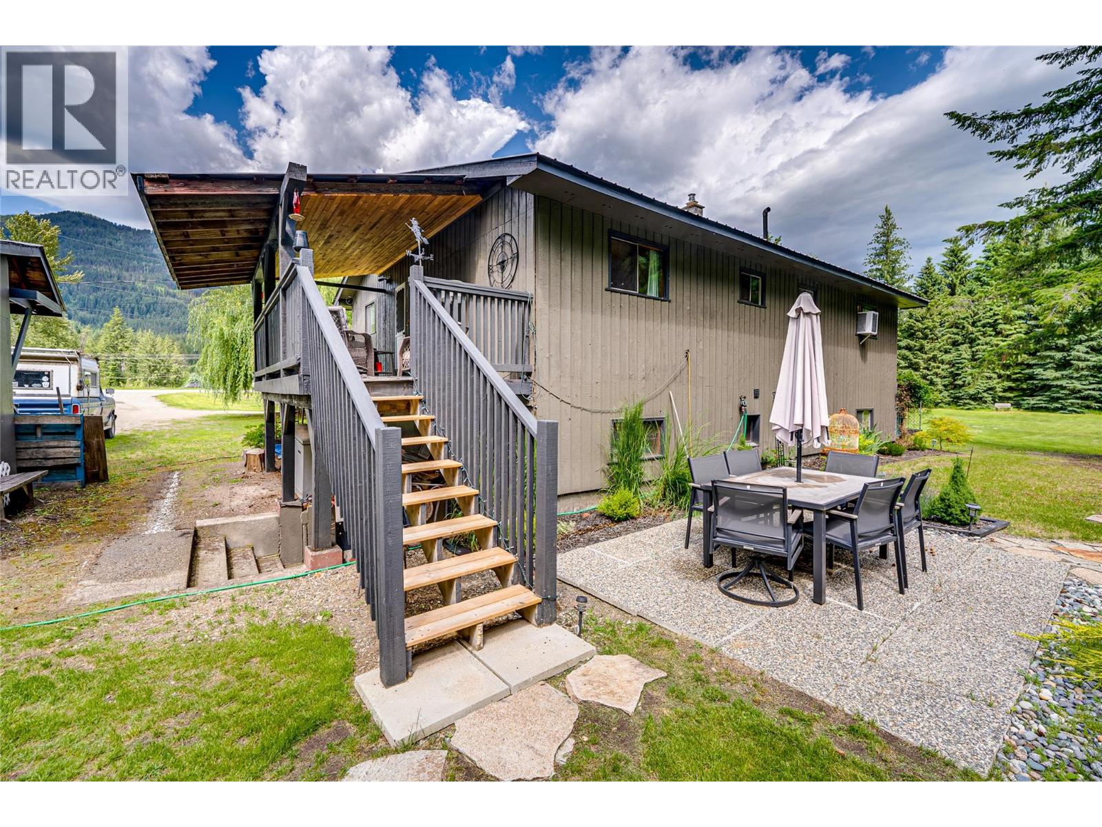 1206 Highway 6 Highway, Cherryville, British Columbia  V0E 2G1 - Photo 67 - 10392358