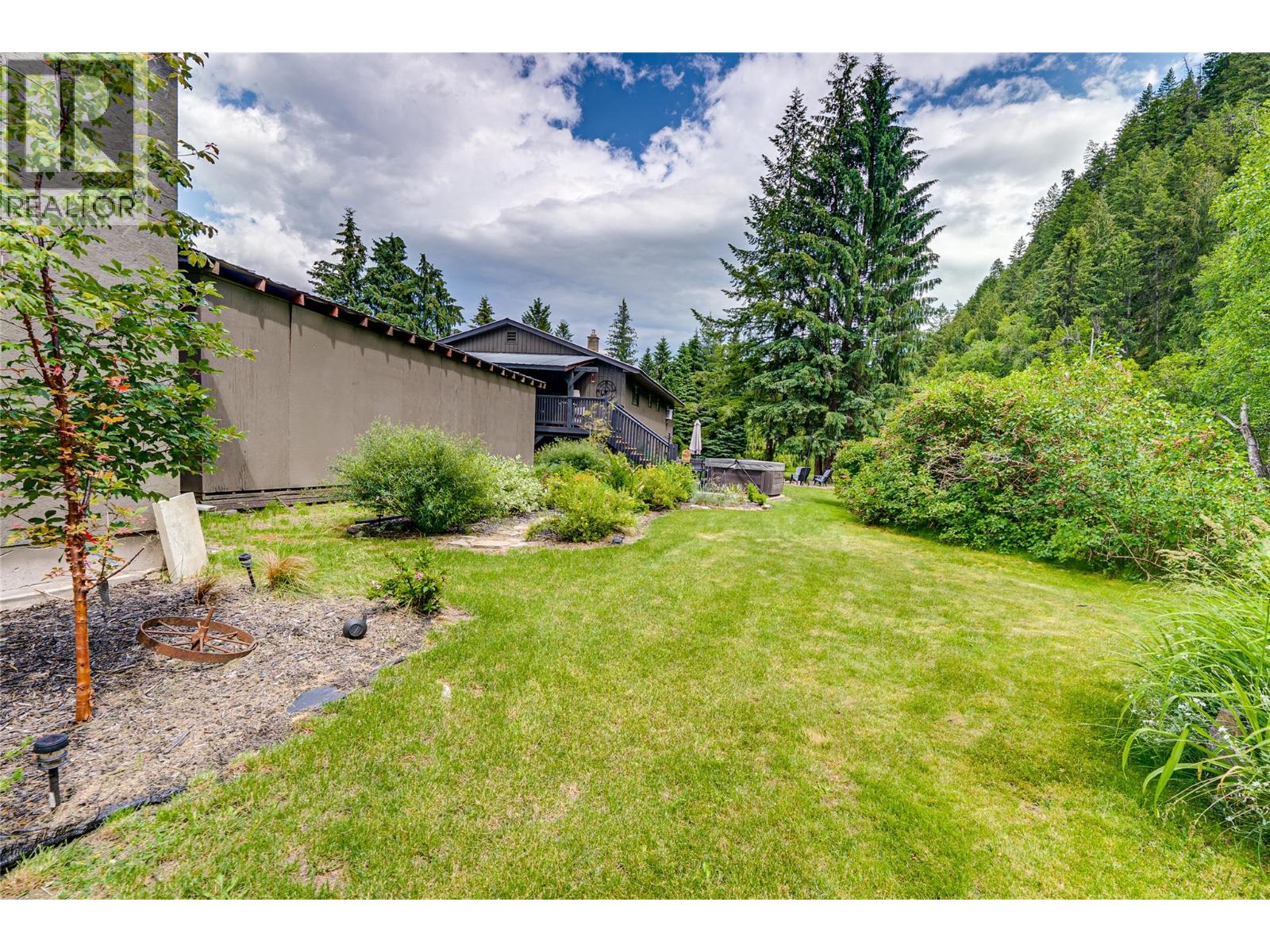 1206 Highway 6 Highway, Cherryville, British Columbia  V0E 2G1 - Photo 74 - 10392358