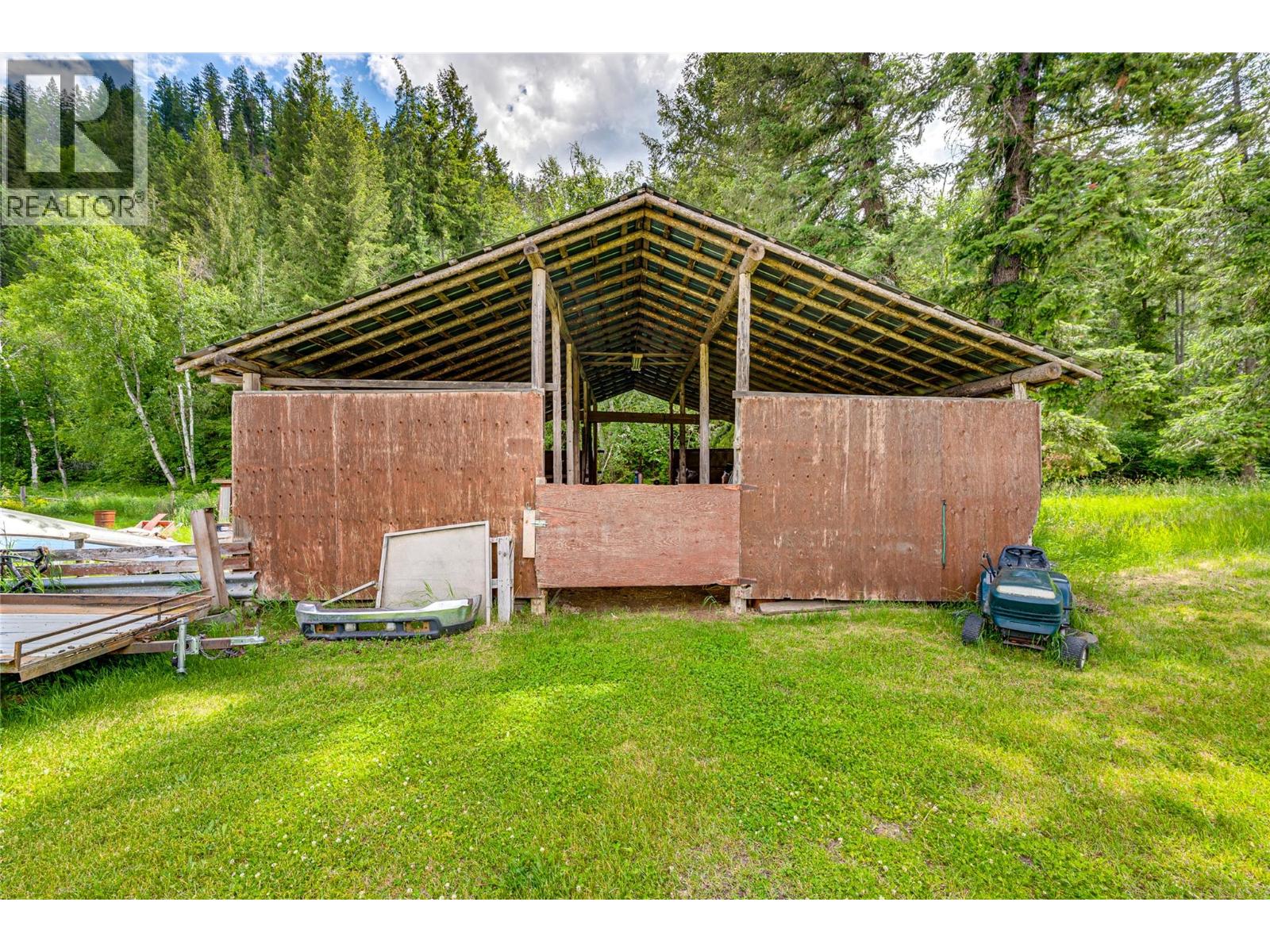 1206 Highway 6 Highway, Cherryville, British Columbia  V0E 2G1 - Photo 77 - 10392358