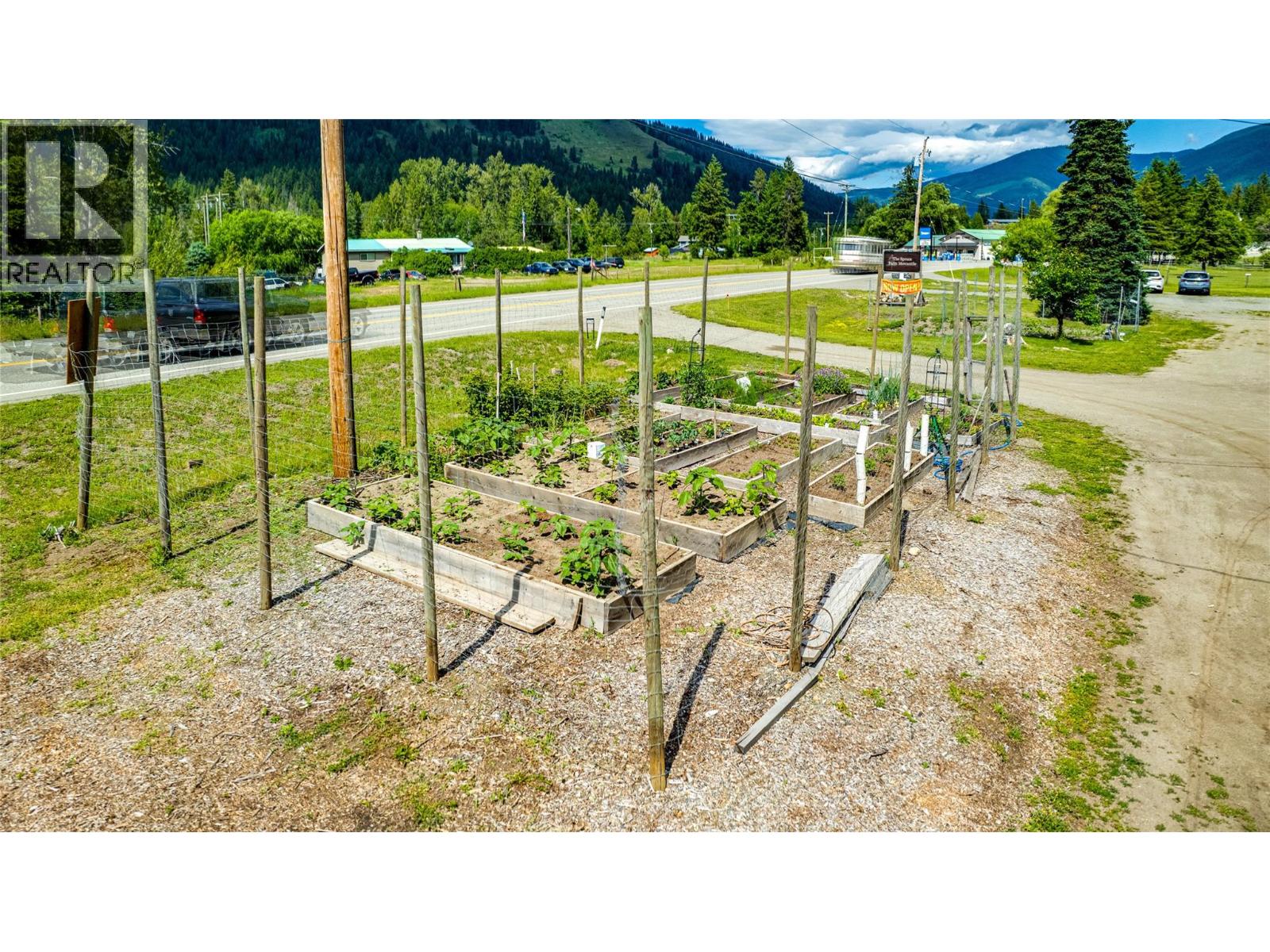 1206 Highway 6 Highway, Cherryville, British Columbia  V0E 2G1 - Photo 90 - 10392358