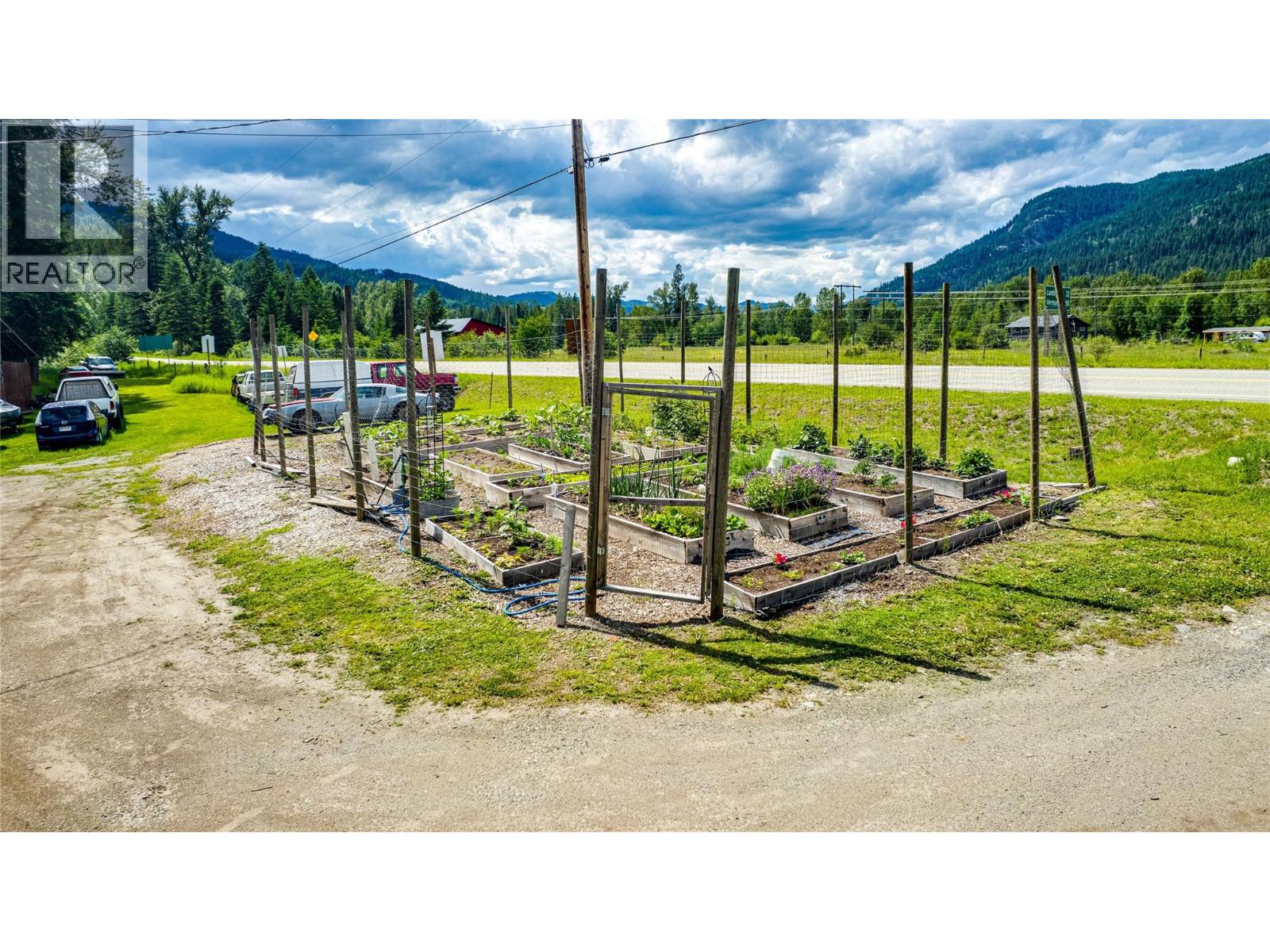 1206 Highway 6 Highway, Cherryville, British Columbia  V0E 2G1 - Photo 92 - 10392358