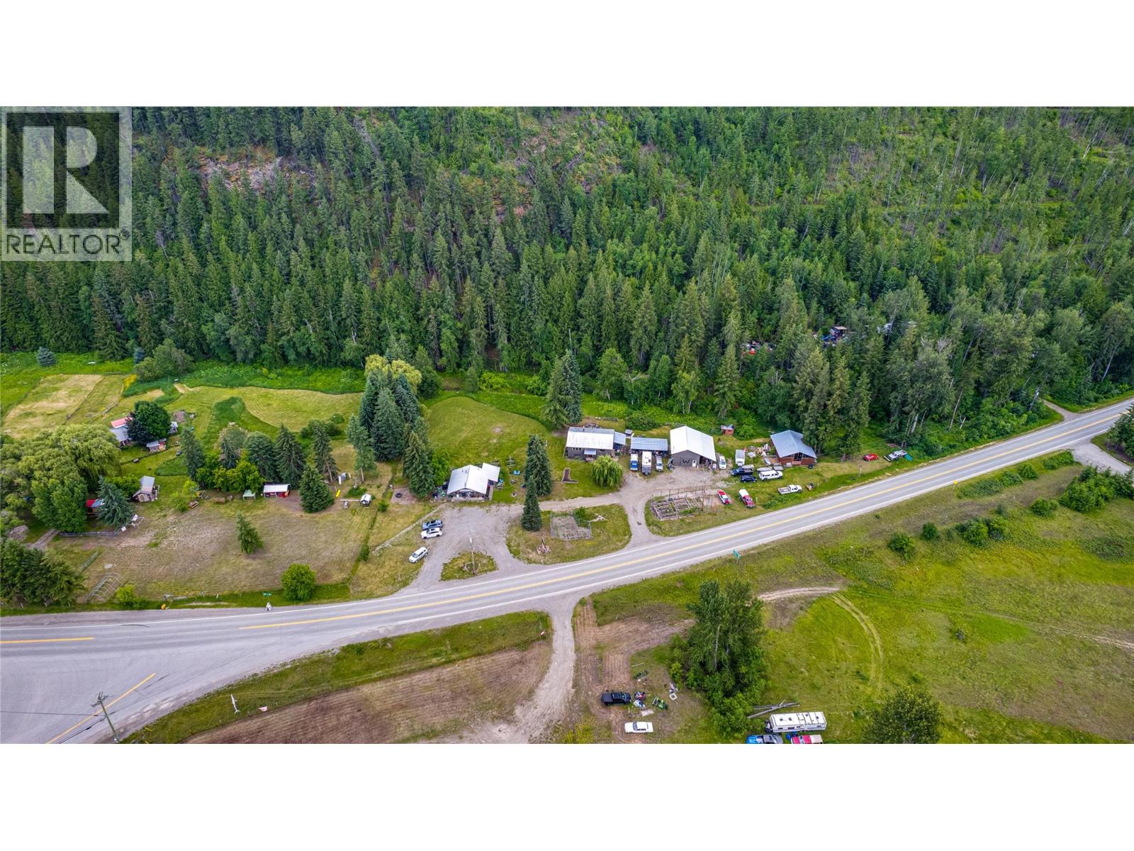 1206 Highway 6 Highway, Cherryville, British Columbia  V0E 2G1 - Photo 97 - 10392358
