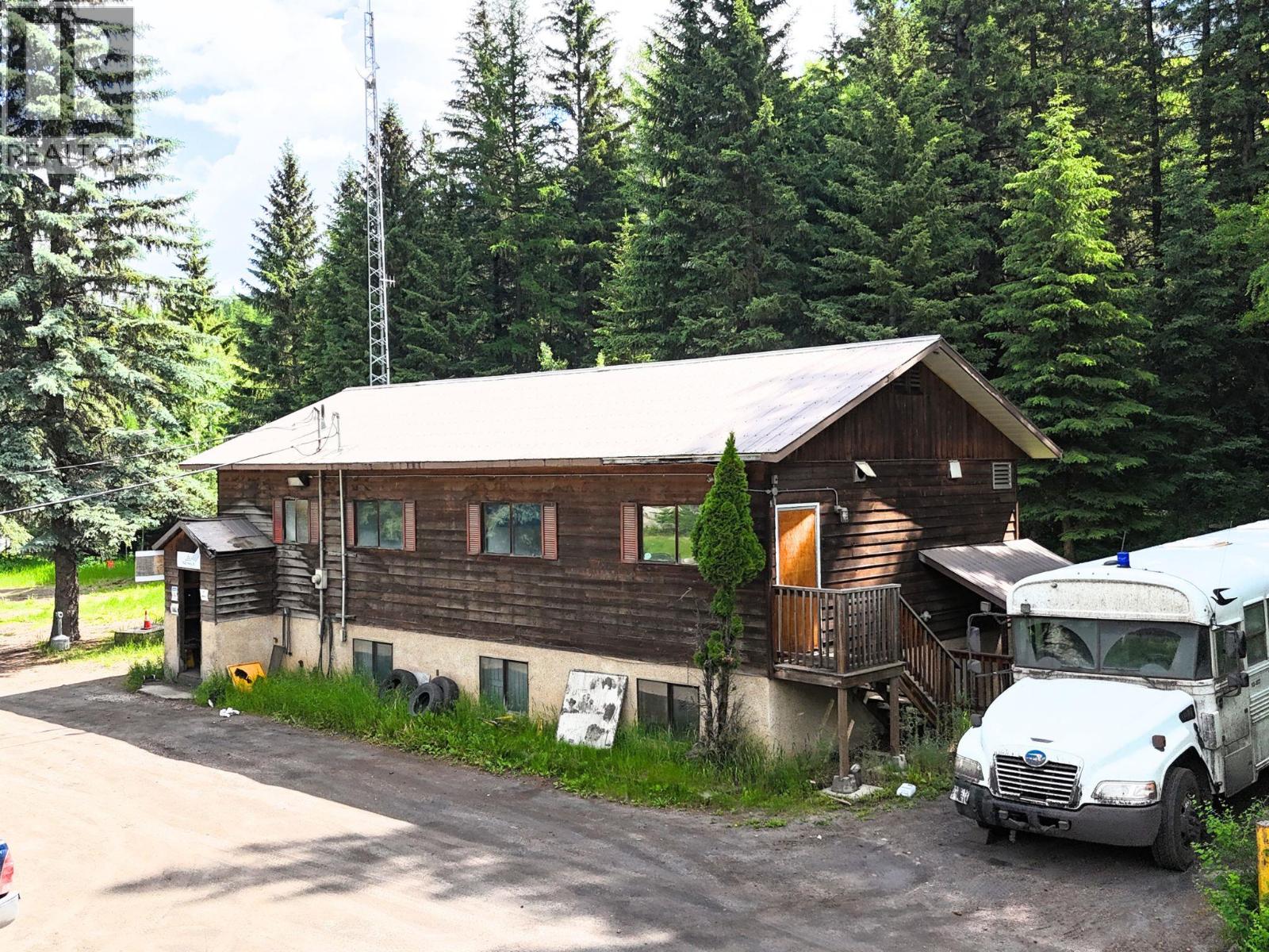 1102 Highway 3, Sparwood, British Columbia  V0B 2G1 - Photo 2 - 10392470