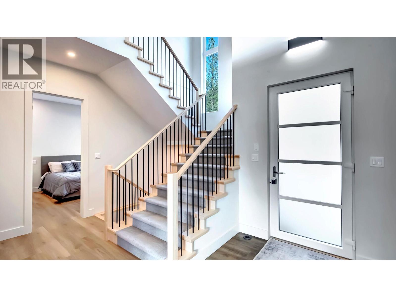 110 Eastside Road, Okanagan Falls, British Columbia  V0H 1R5 - Photo 12 - 10392297