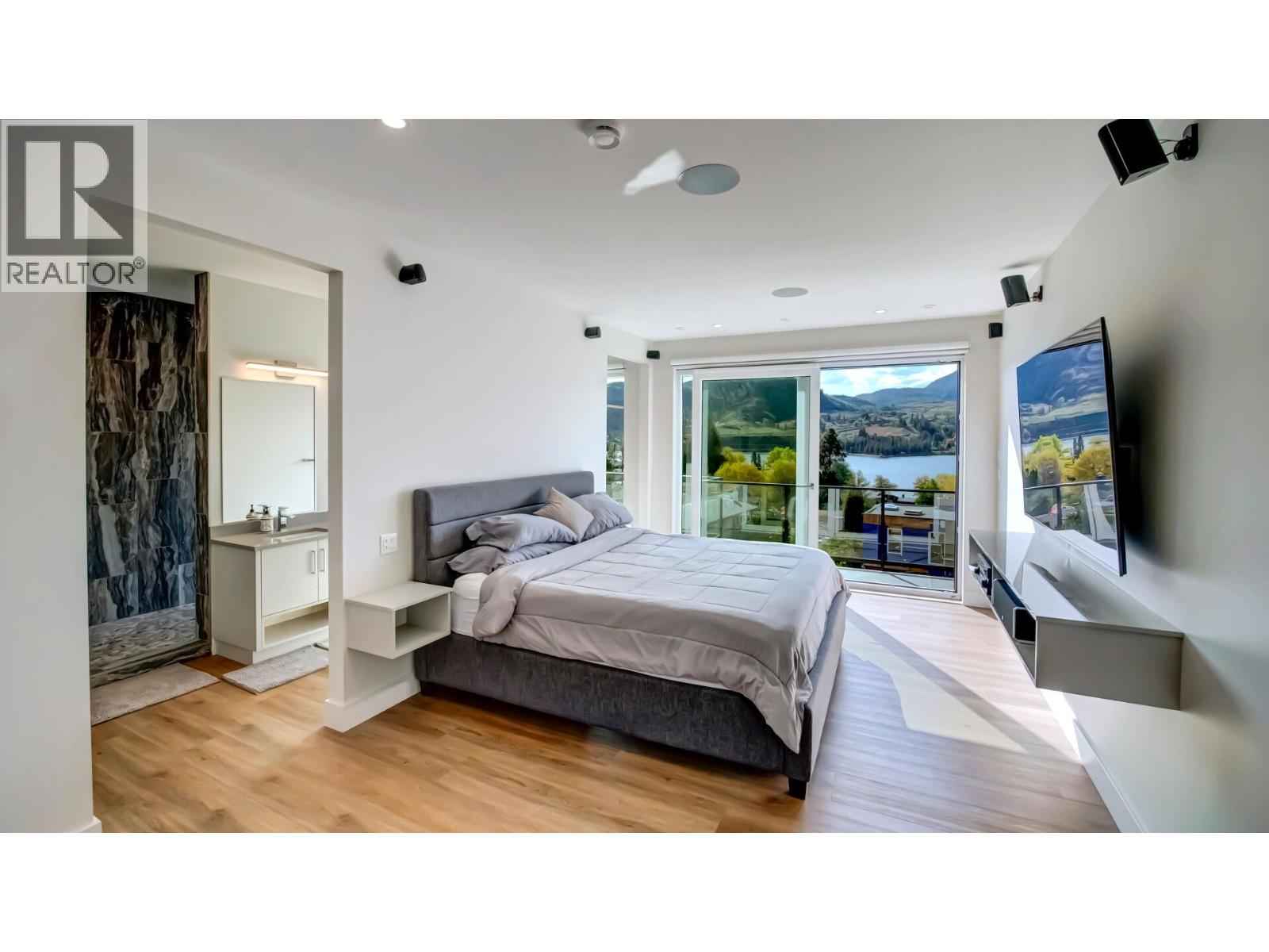 110 Eastside Road, Okanagan Falls, British Columbia  V0H 1R5 - Photo 21 - 10392297