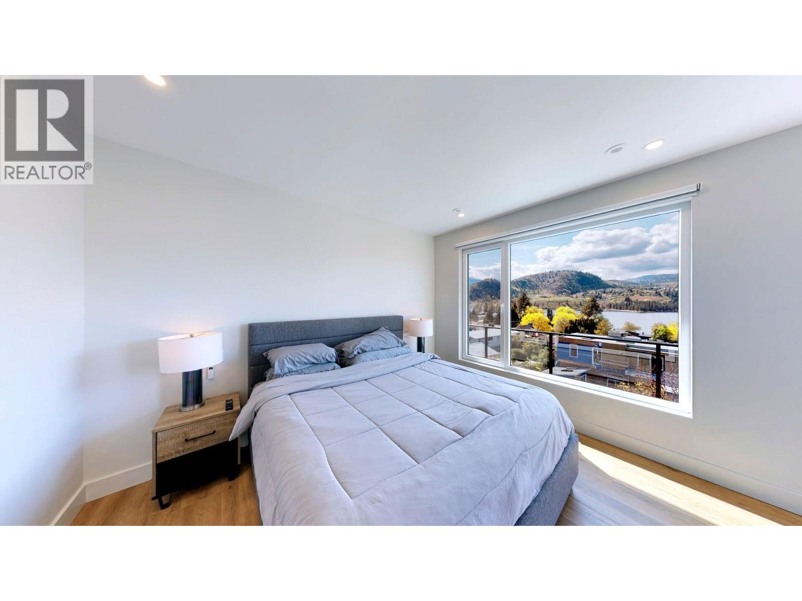 110 Eastside Road, Okanagan Falls, British Columbia  V0H 1R5 - Photo 26 - 10392297