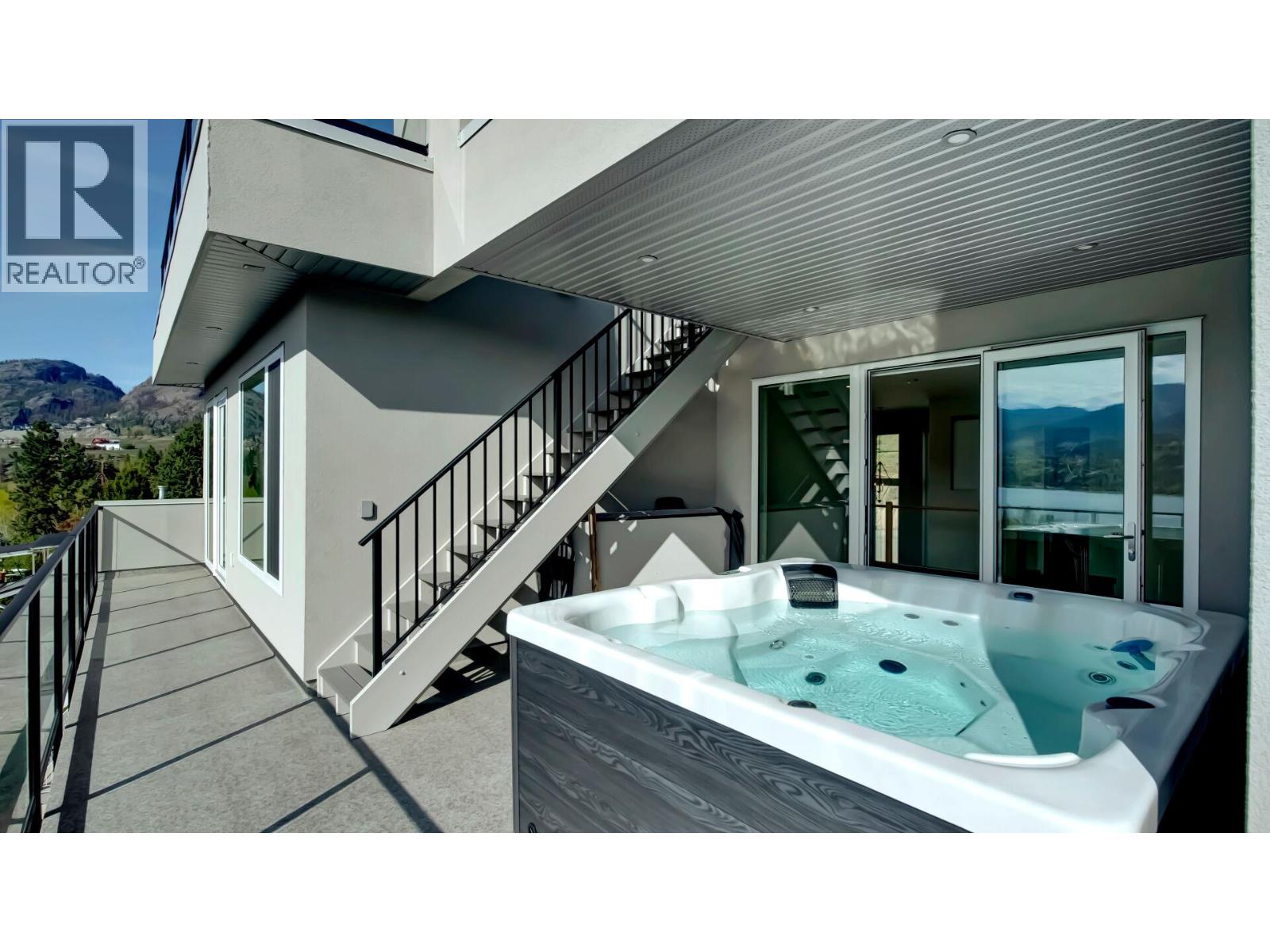 110 Eastside Road, Okanagan Falls, British Columbia  V0H 1R5 - Photo 28 - 10392297