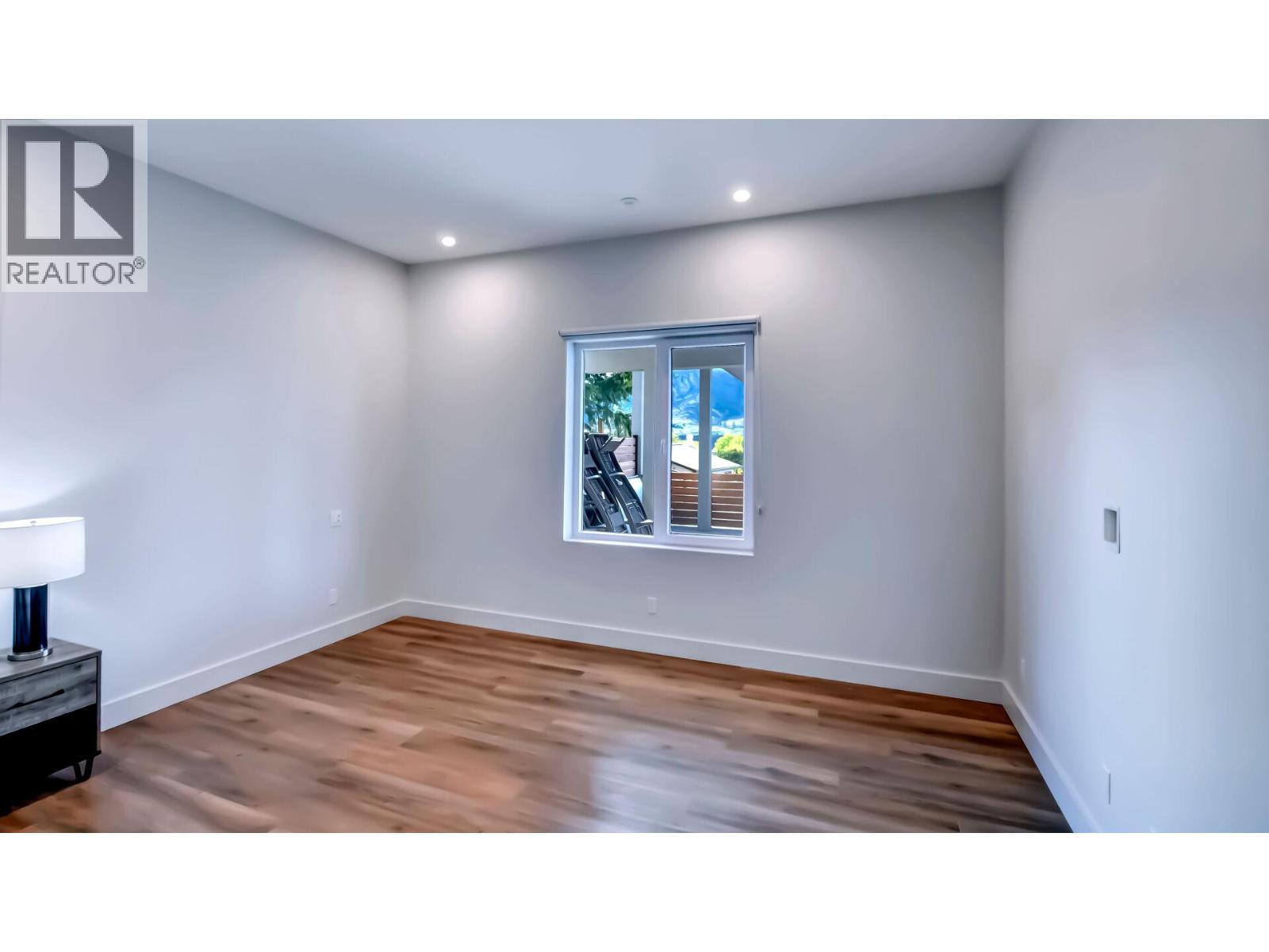 110 Eastside Road, Okanagan Falls, British Columbia  V0H 1R5 - Photo 35 - 10392297