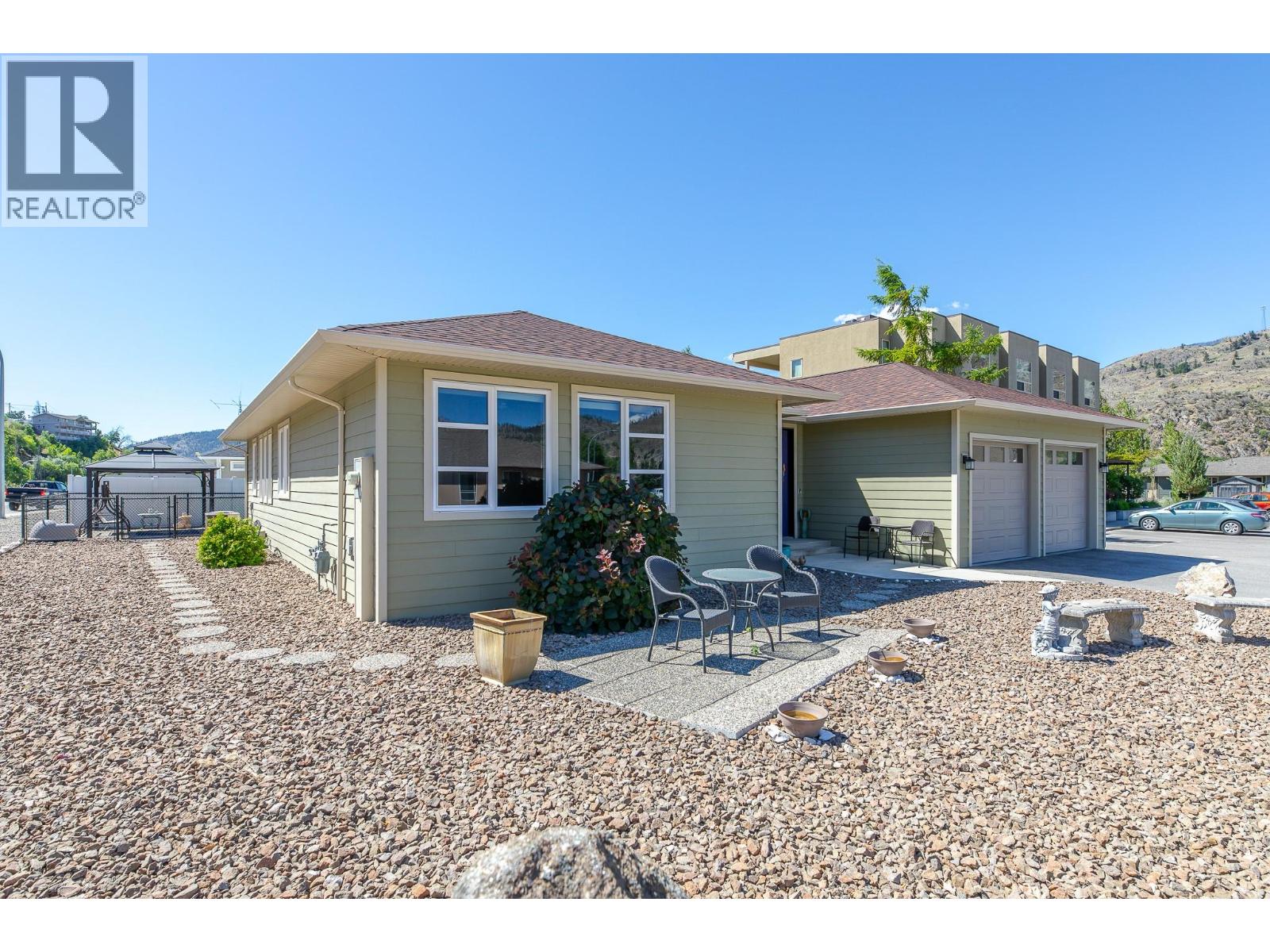 6602 Oxbow Crescent, Oliver, British Columbia  V0H 1T4 - Photo 2 - 10392435