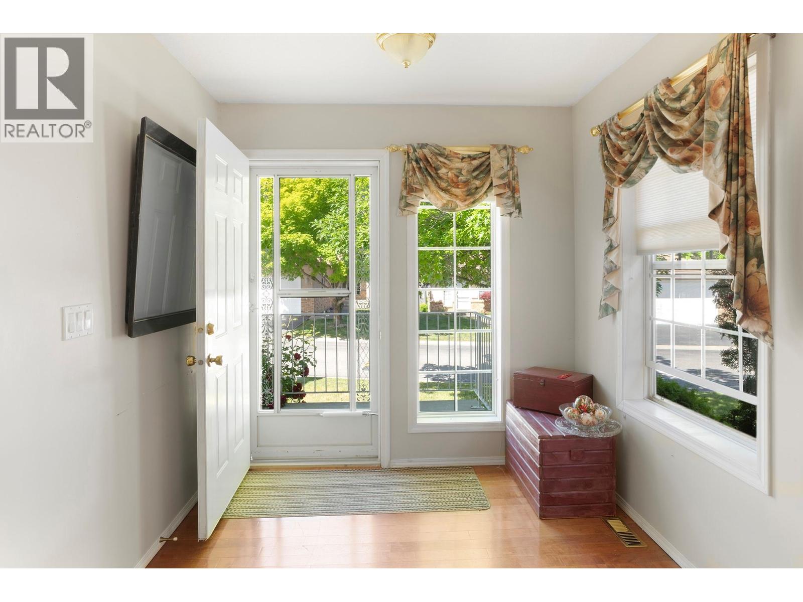 310 6th Avenue S Unit# 14, Creston, British Columbia  V0B 1G3 - Photo 6 - 10392534