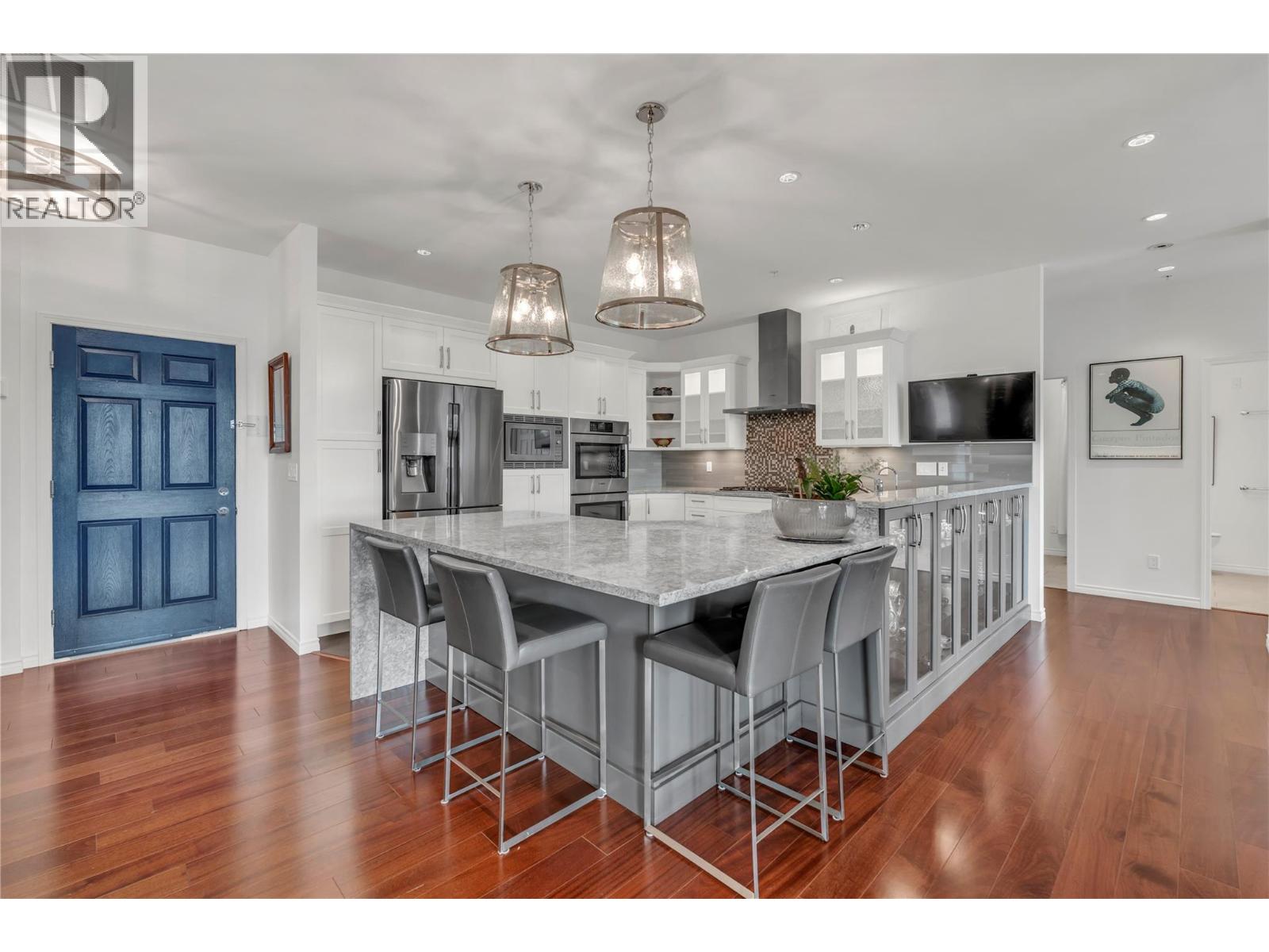 3388 Skaha Lake Road Unit# 1103, Penticton, British Columbia  V2A 6G4 - Photo 1 - 10392466