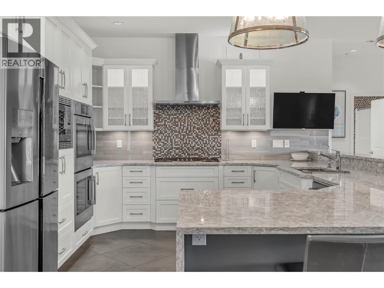3388 Skaha Lake Road Unit# 1103, Penticton, British Columbia  V2A 6G4 - Photo 3 - 10392466