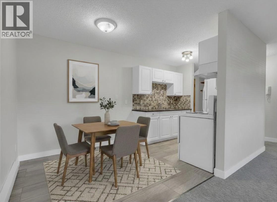110 Skaha Place Unit# 105, Penticton, British Columbia  V2A 7L1 - Photo 3 - 10392359