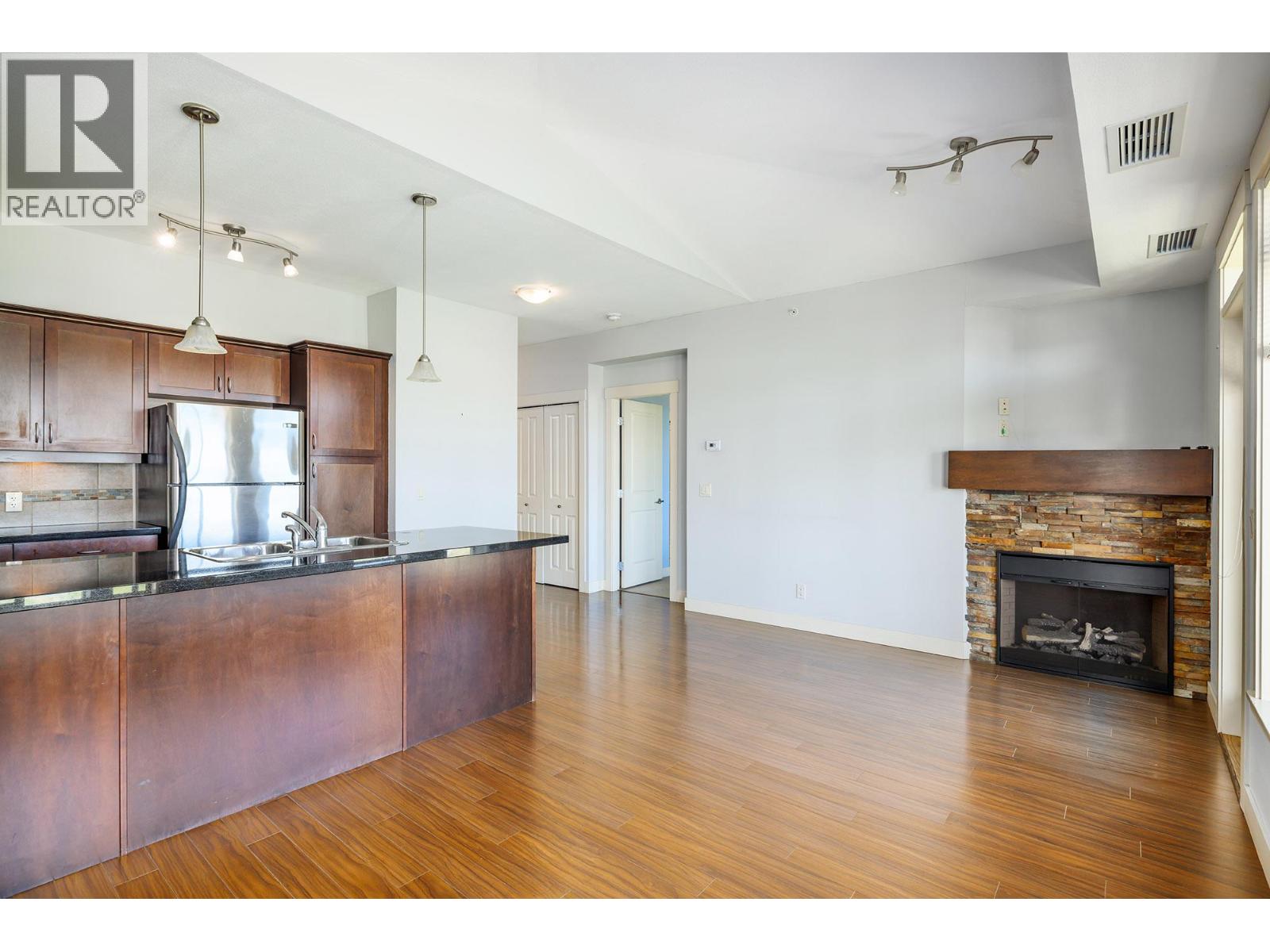 3533 Carrington Road Unit# 406, West Kelowna, British Columbia  V4T 2X9 - Photo 5 - 10392254