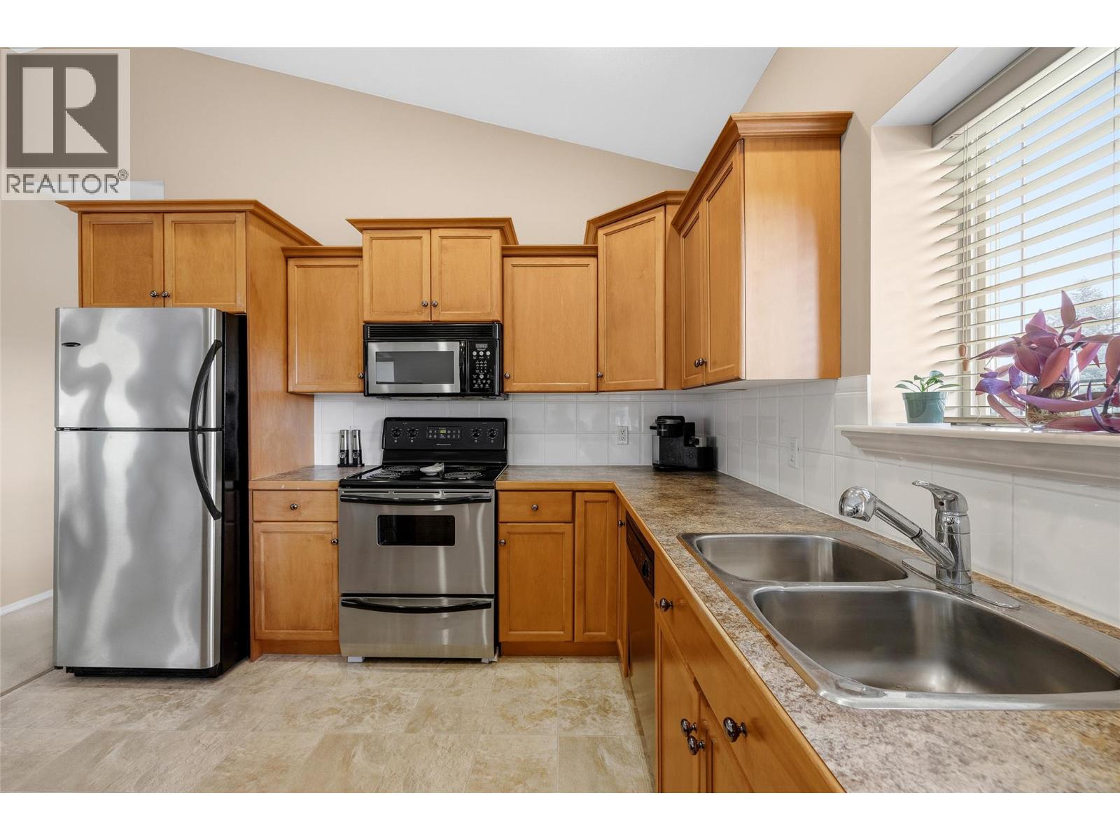 2060 Spyglass Way, West Kelowna, British Columbia  V1Z 3Z7 - Photo 10 - 10392529