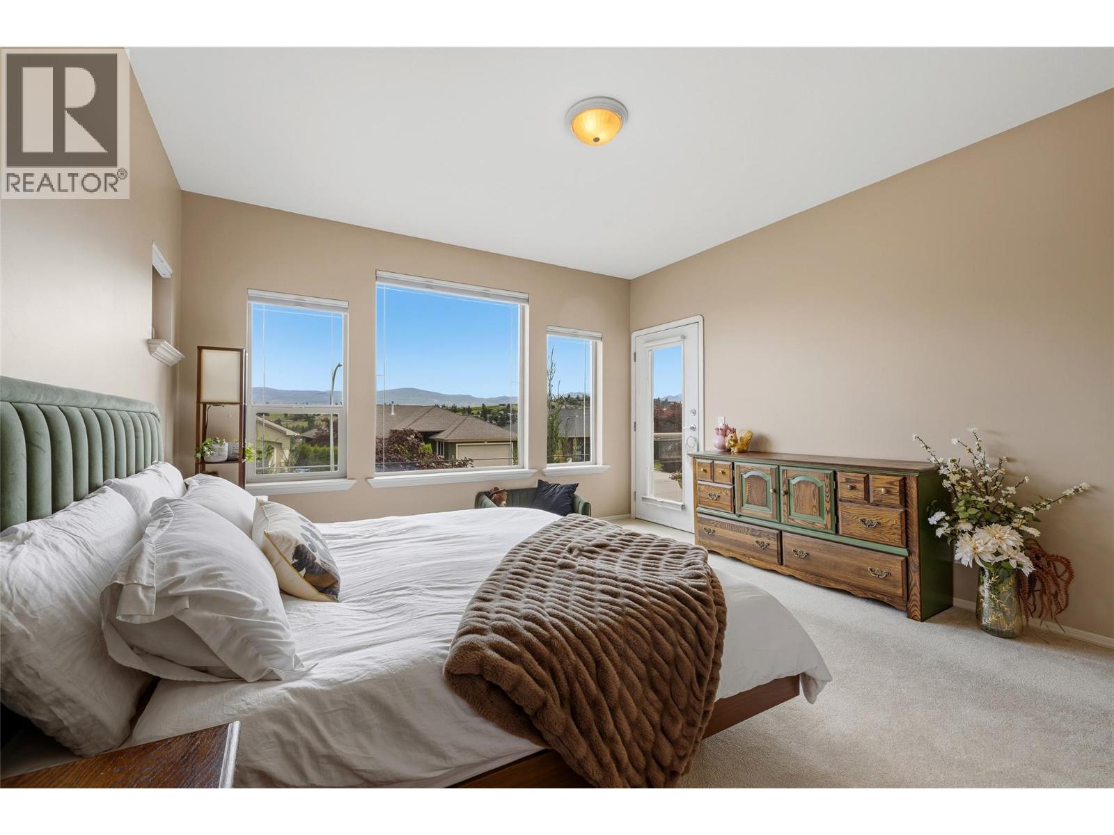 2060 Spyglass Way, West Kelowna, British Columbia  V1Z 3Z7 - Photo 4 - 10392529