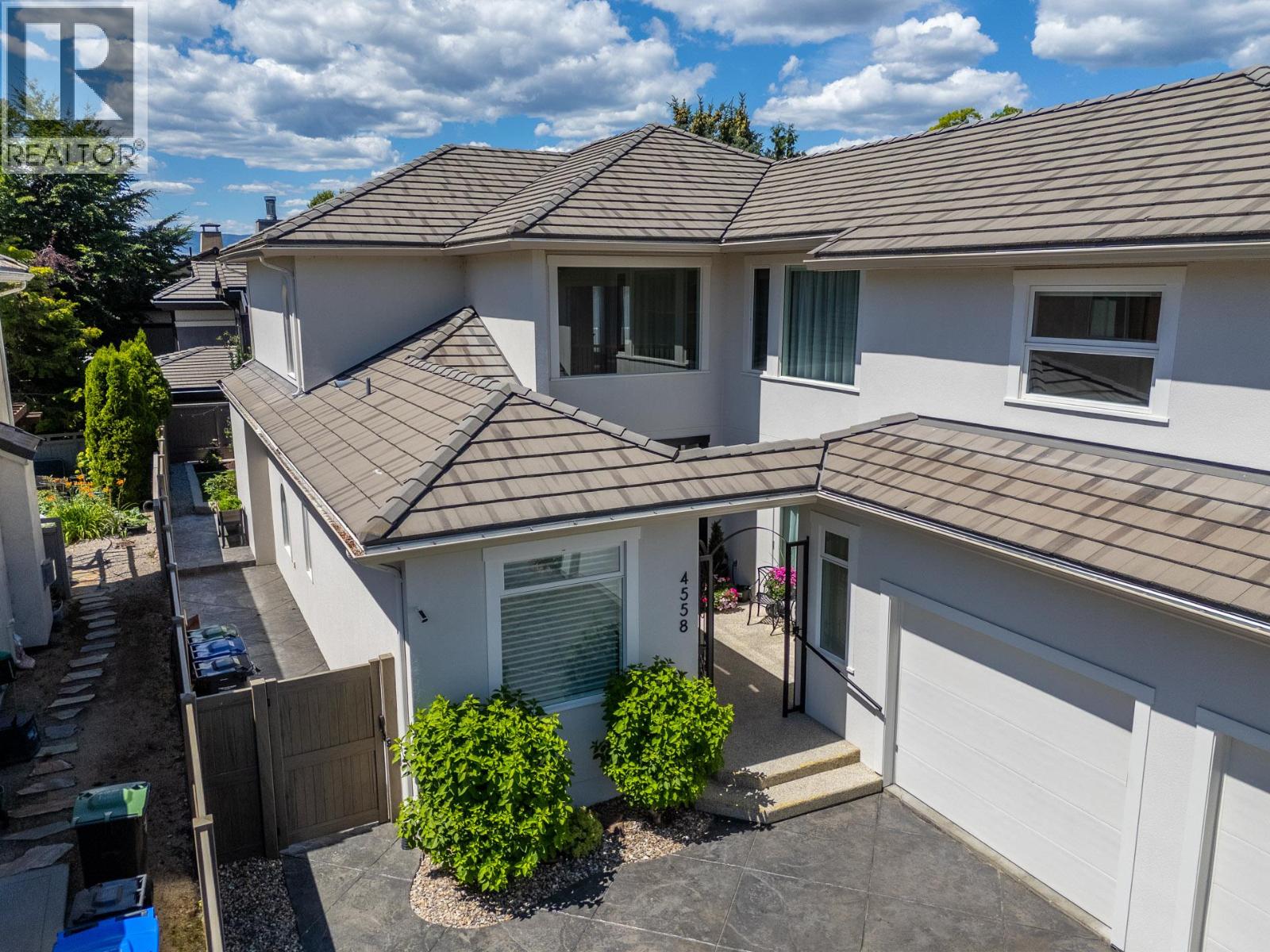 4558 Walker Road, Kelowna, British Columbia  V1W 3C7 - Photo 2 - 10391519