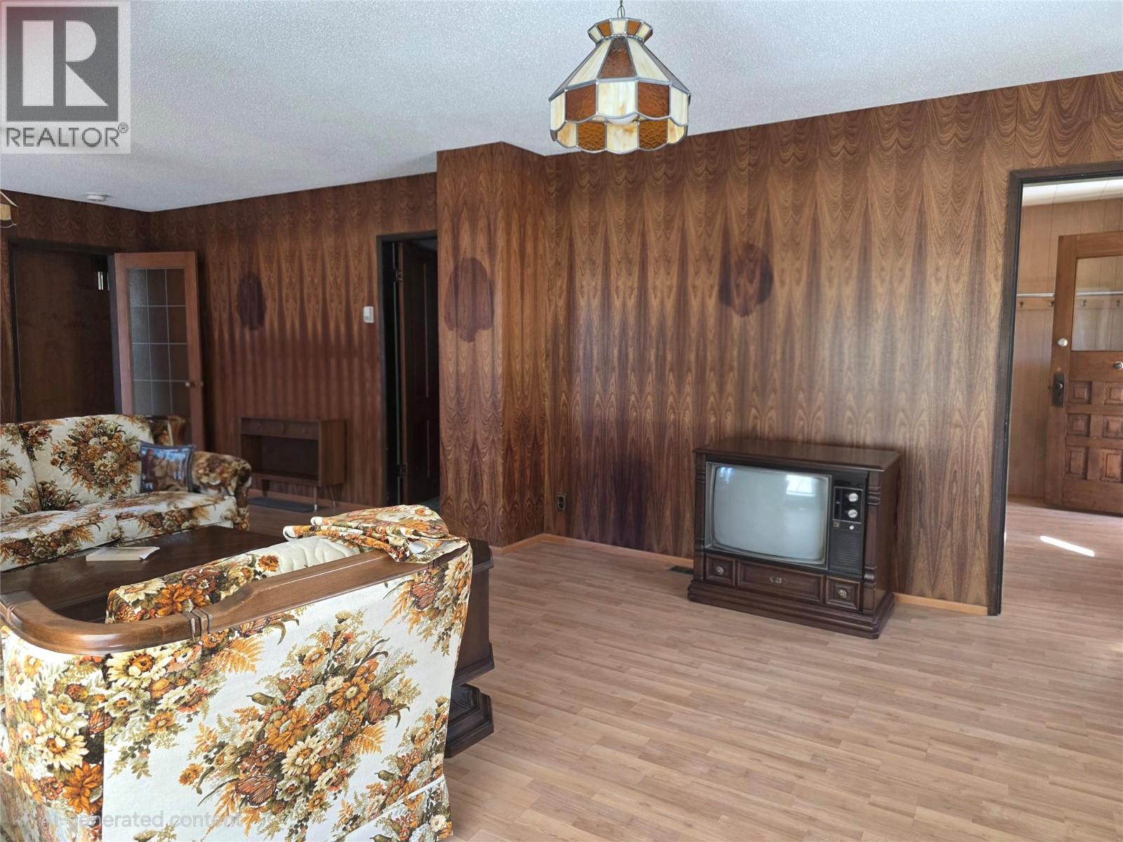 7277 8th Street, Grand Forks, British Columbia  V0H 1H0 - Photo 20 - 10392440