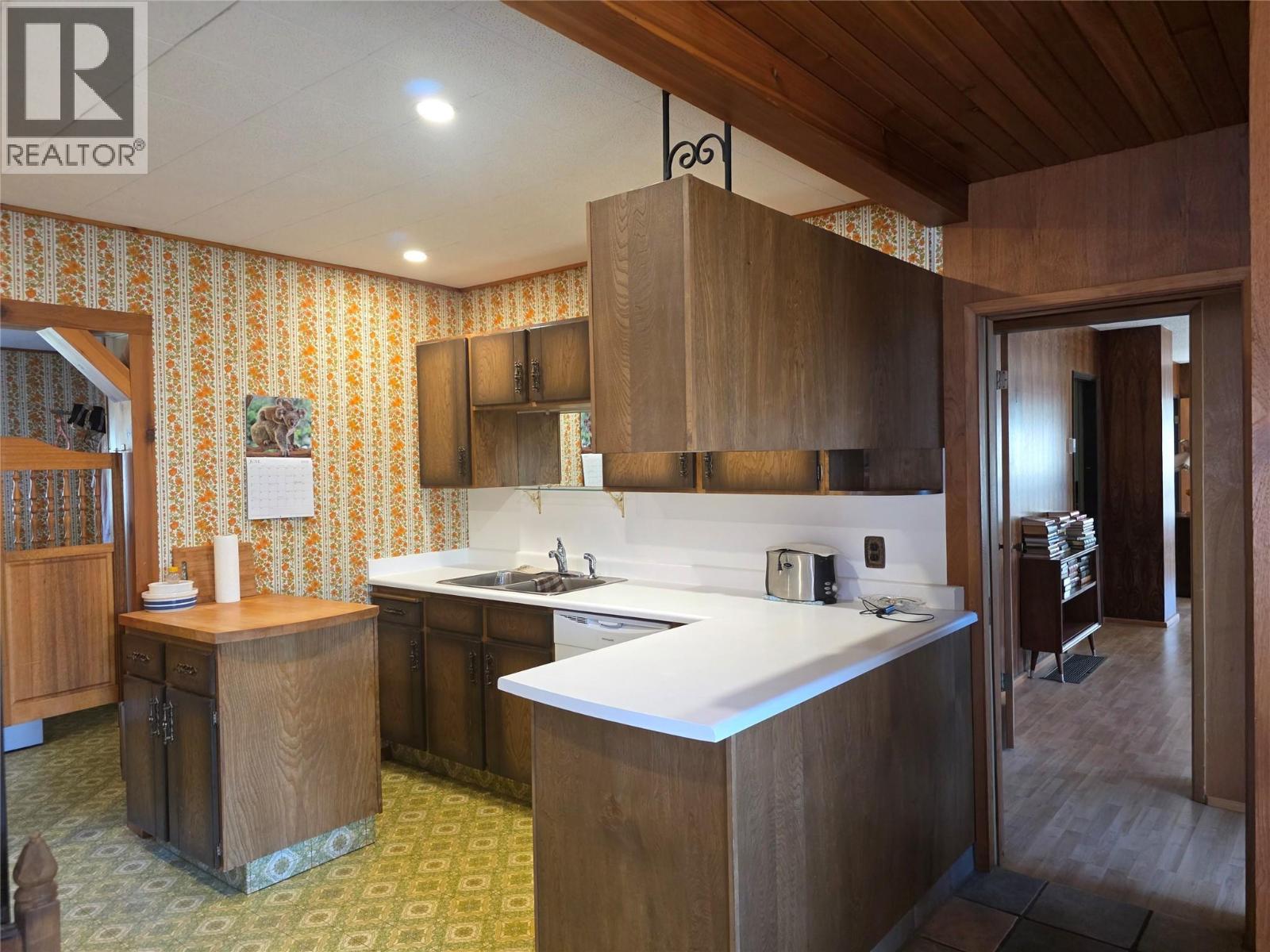7277 8th Street, Grand Forks, British Columbia  V0H 1H0 - Photo 27 - 10392440