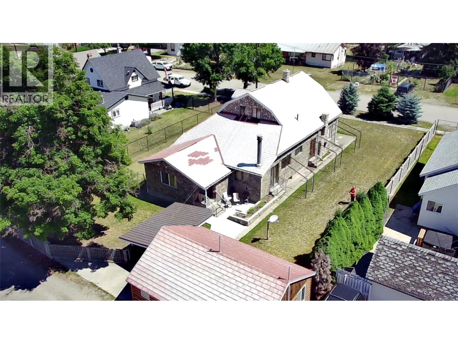 7277 8th Street, Grand Forks, British Columbia  V0H 1H0 - Photo 42 - 10392440