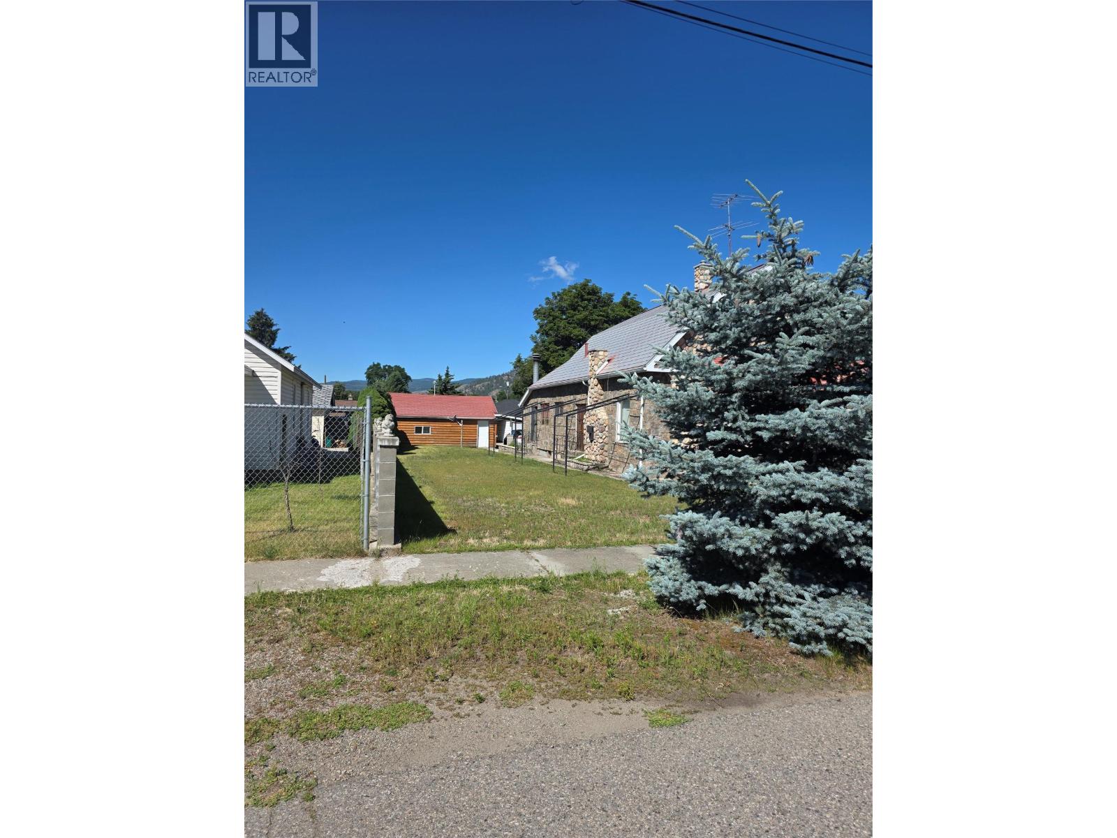 7277 8th Street, Grand Forks, British Columbia  V0H 1H0 - Photo 45 - 10392440