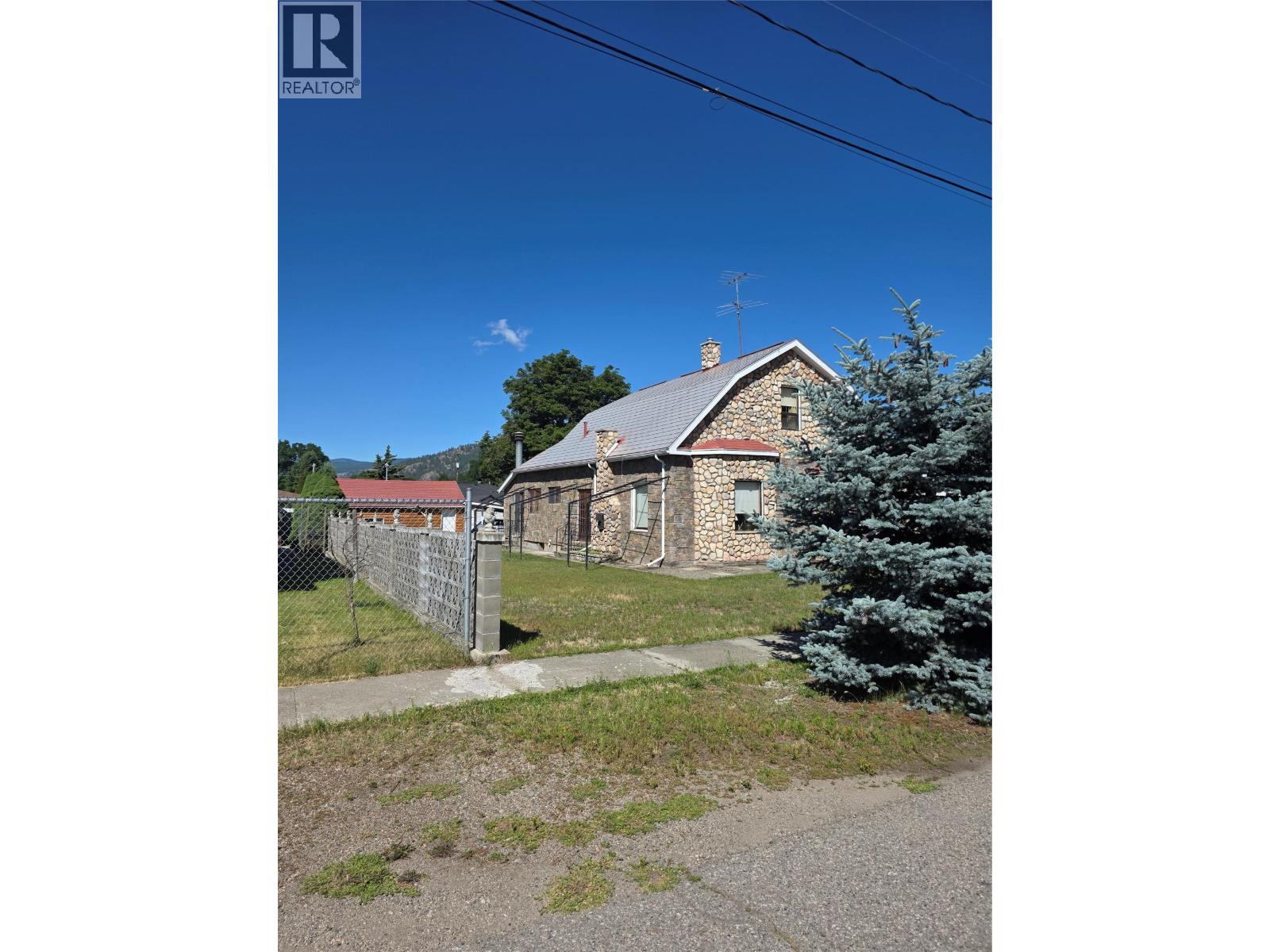 7277 8th Street, Grand Forks, British Columbia  V0H 1H0 - Photo 46 - 10392440