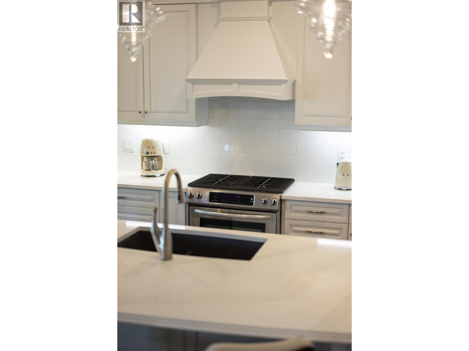 579 Longspoon Court, Vernon, British Columbia  V1H 2K2 - Photo 31 - 10392539