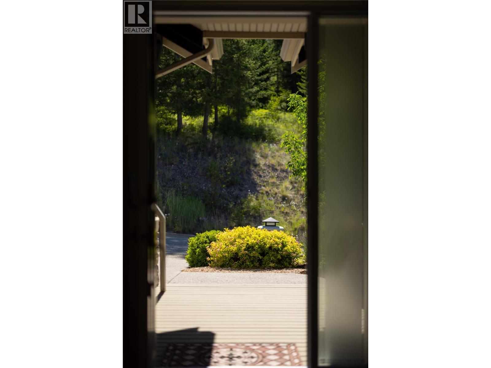 579 Longspoon Court, Vernon, British Columbia  V1H 2K2 - Photo 41 - 10392539
