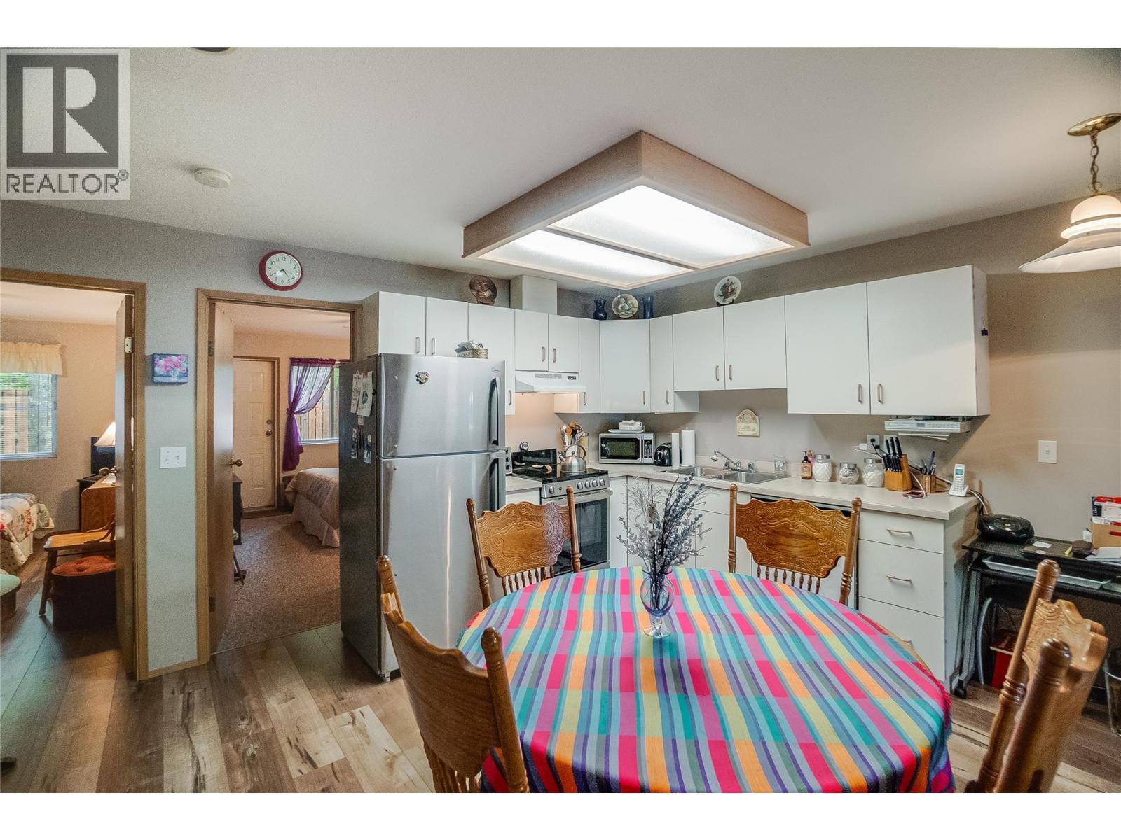 663 Columbia Avenue, Castlegar, British Columbia  V1N 1H1 - Photo 33 - 10392481