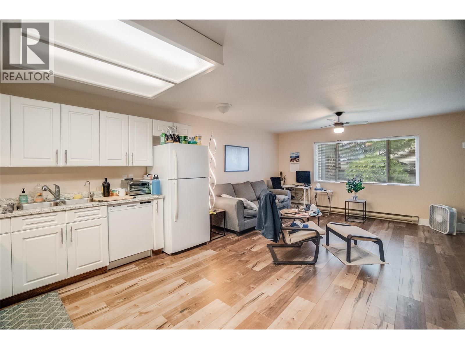 663 Columbia Avenue, Castlegar, British Columbia  V1N 1H1 - Photo 58 - 10392481