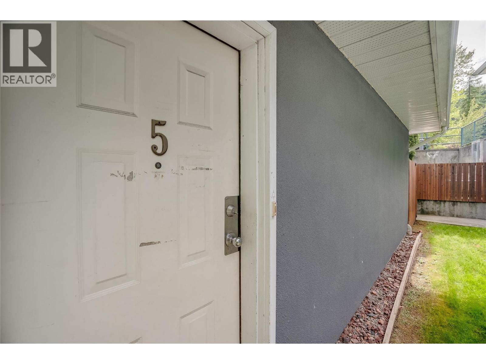 663 Columbia Avenue, Castlegar, British Columbia  V1N 1H1 - Photo 66 - 10392481