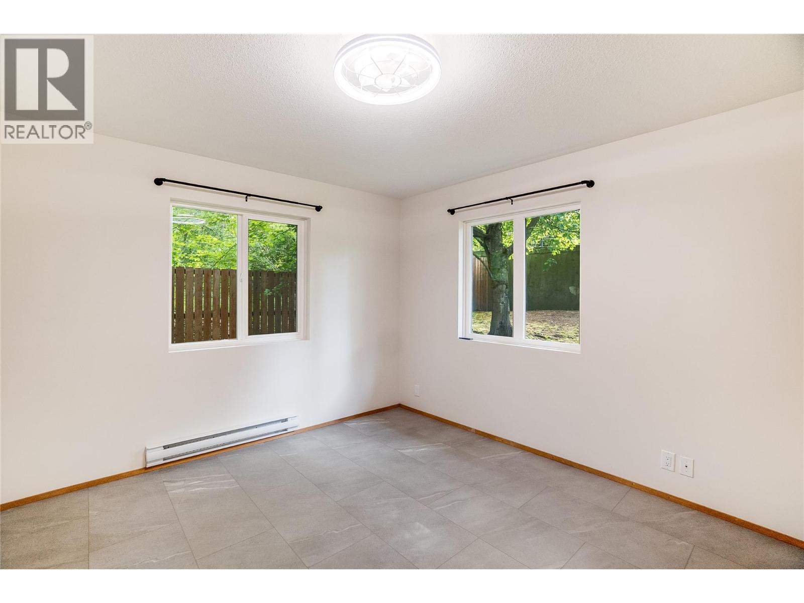 663 Columbia Avenue, Castlegar, British Columbia  V1N 1H1 - Photo 77 - 10392481