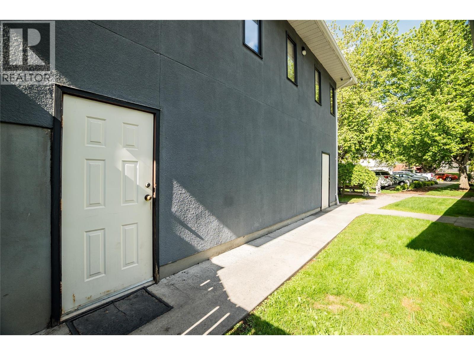 663 Columbia Avenue, Castlegar, British Columbia  V1N 1H1 - Photo 82 - 10392481