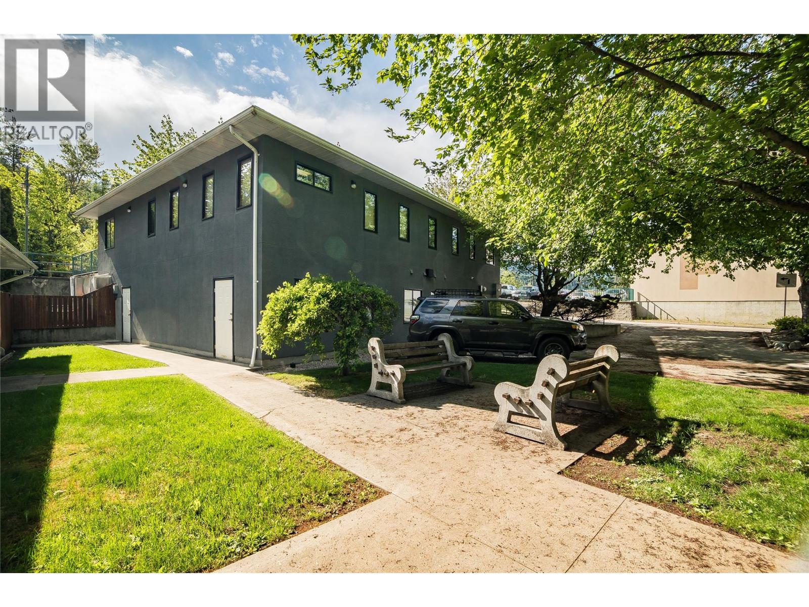 663 Columbia Avenue, Castlegar, British Columbia  V1N 1H1 - Photo 9 - 10392481