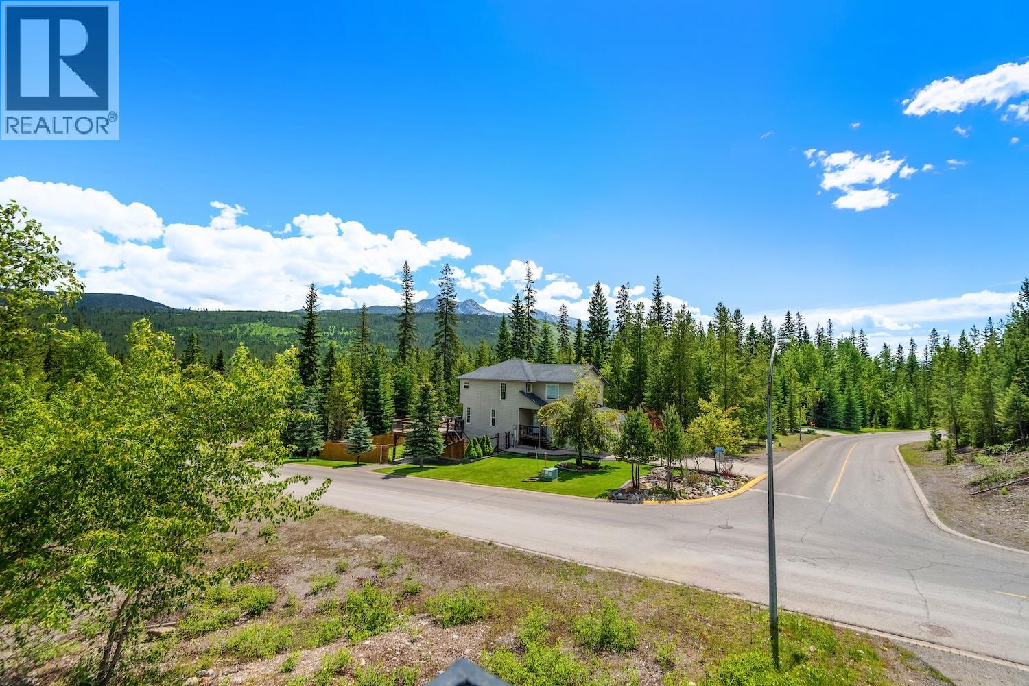 18 David Crescent, Elkford, British Columbia  V0B 1H0 - Photo 24 - 10392465