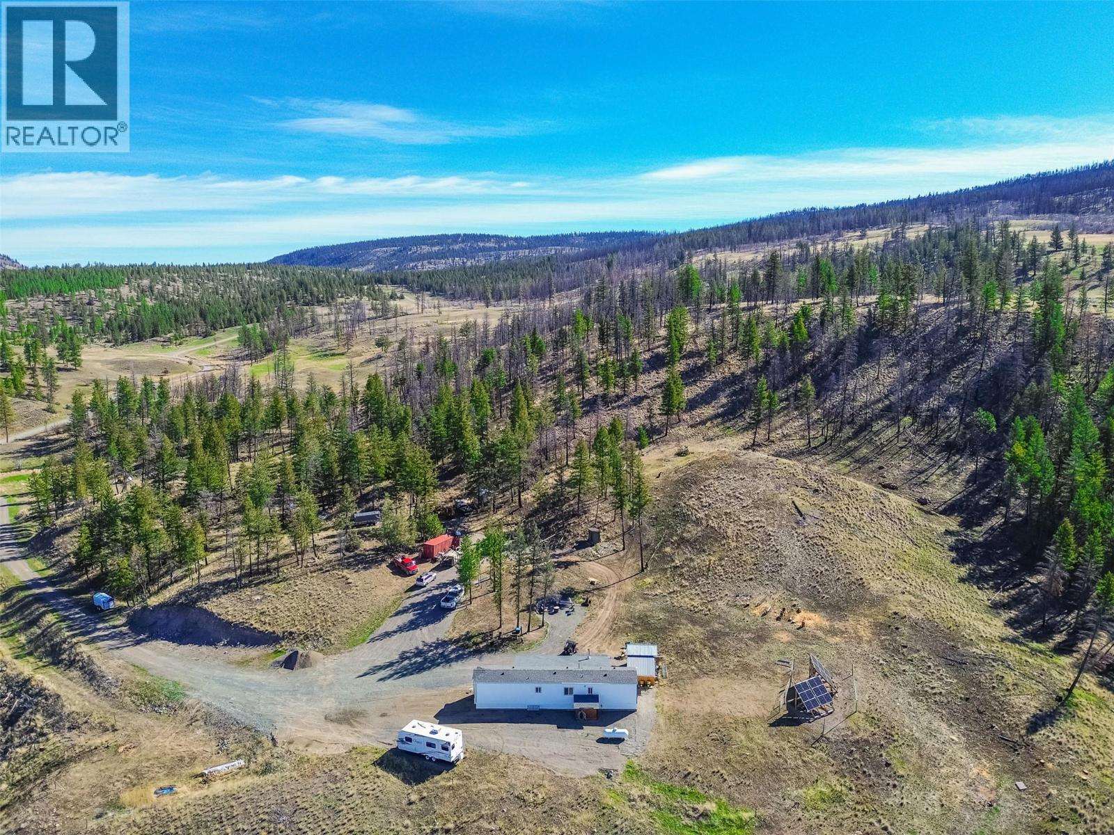 1832 Mound-Loon Lake Road, Clinton, British Columbia  V0K 1K0 - Photo 2 - 10392115