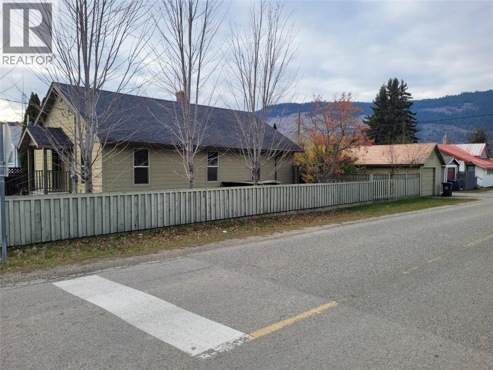846 Okanagan Avenue, Chase, British Columbia  V0E 1M0 - Photo 19 - 10392579