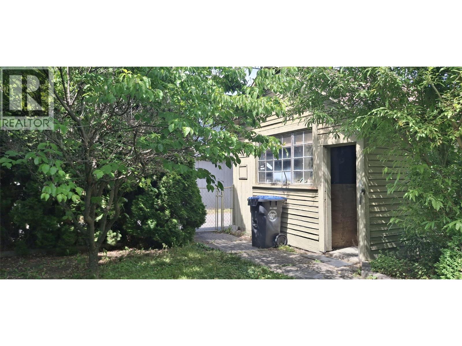 846 Okanagan Avenue, Chase, British Columbia  V0E 1M0 - Photo 25 - 10392579