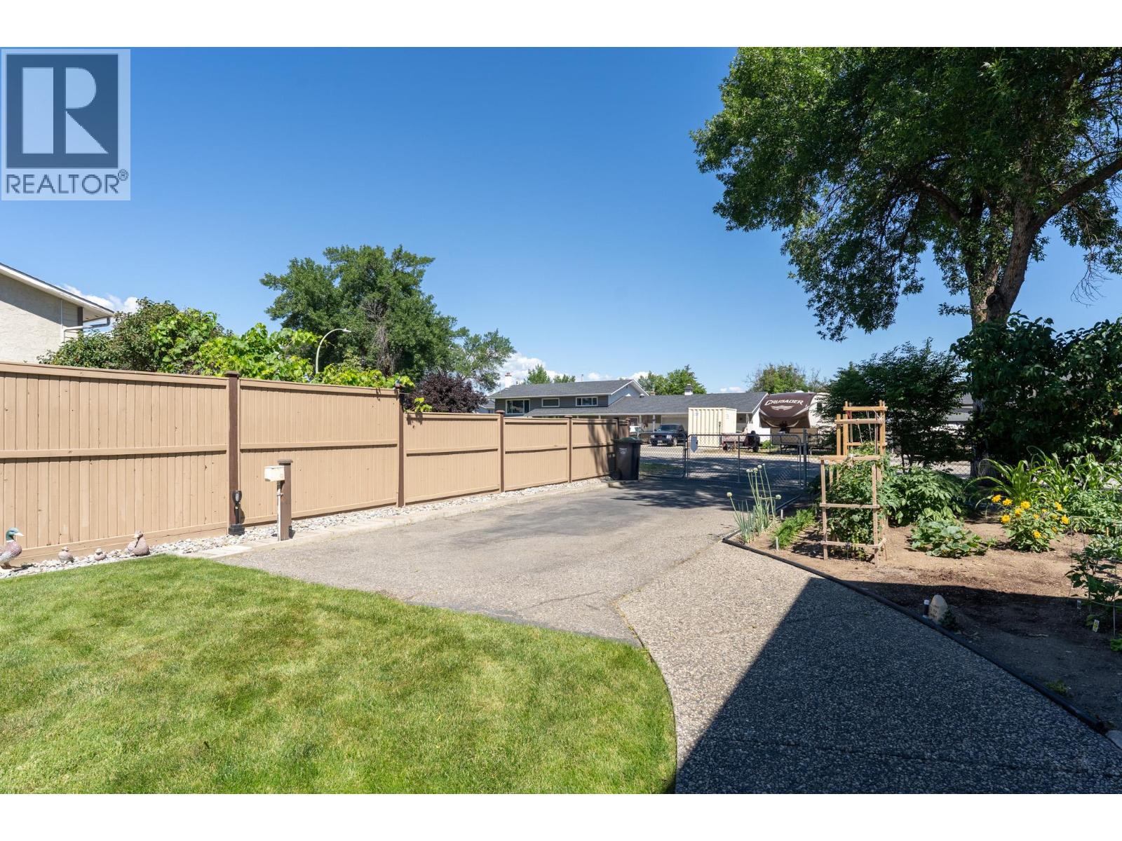 780 Princess Court, Kelowna, British Columbia  V1X 5X5 - Photo 26 - 10391726