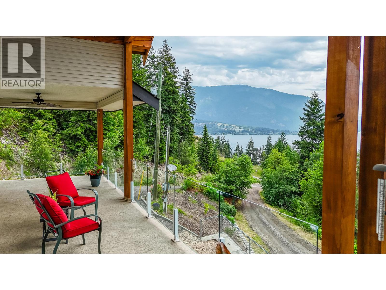 5694 Trans Canada Highway Nw, Salmon Arm, British Columbia  V1E 3A2 - Photo 15 - 10391551
