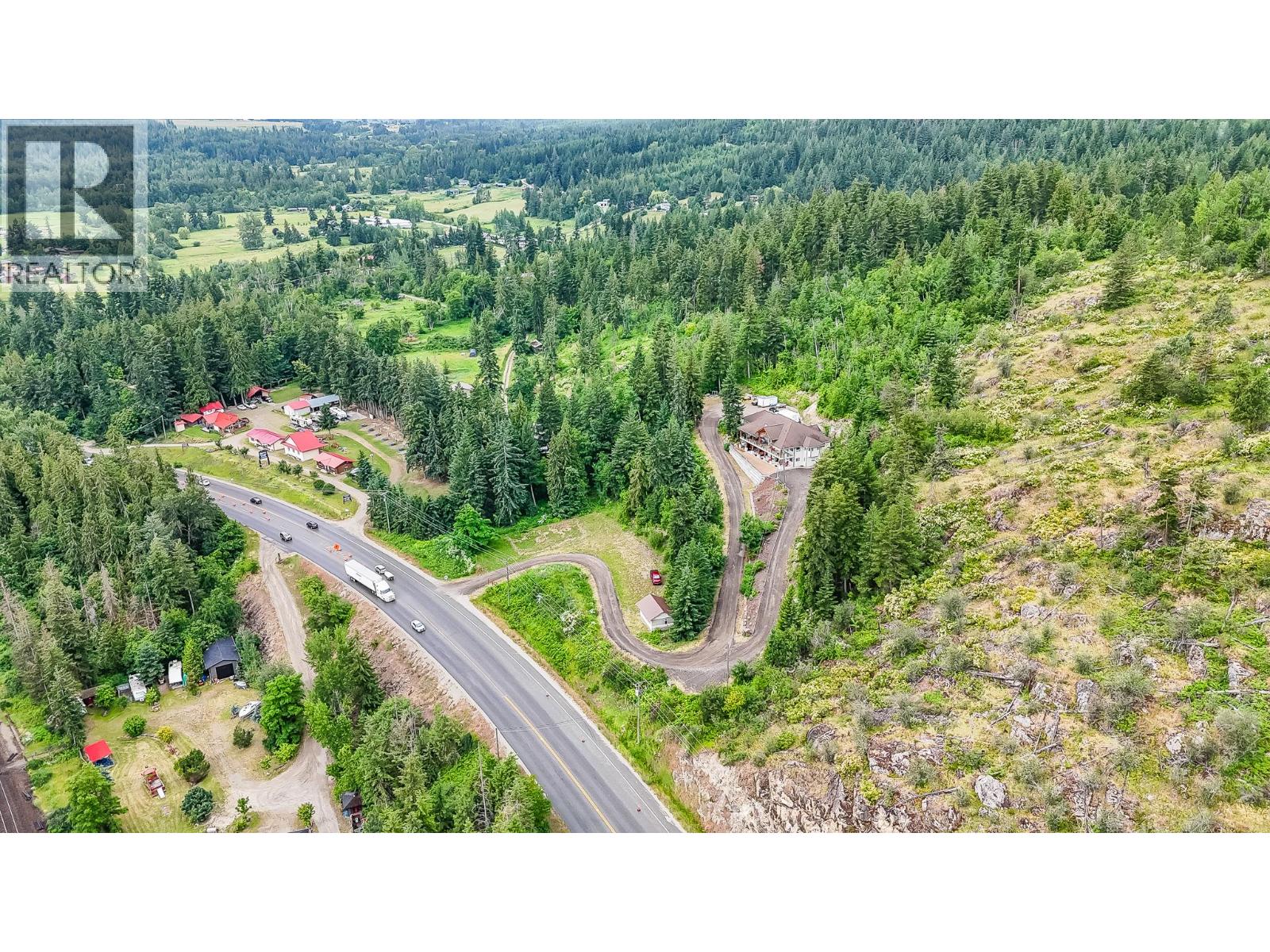 5694 Trans Canada Highway Nw, Salmon Arm, British Columbia  V1E 3A2 - Photo 19 - 10391551