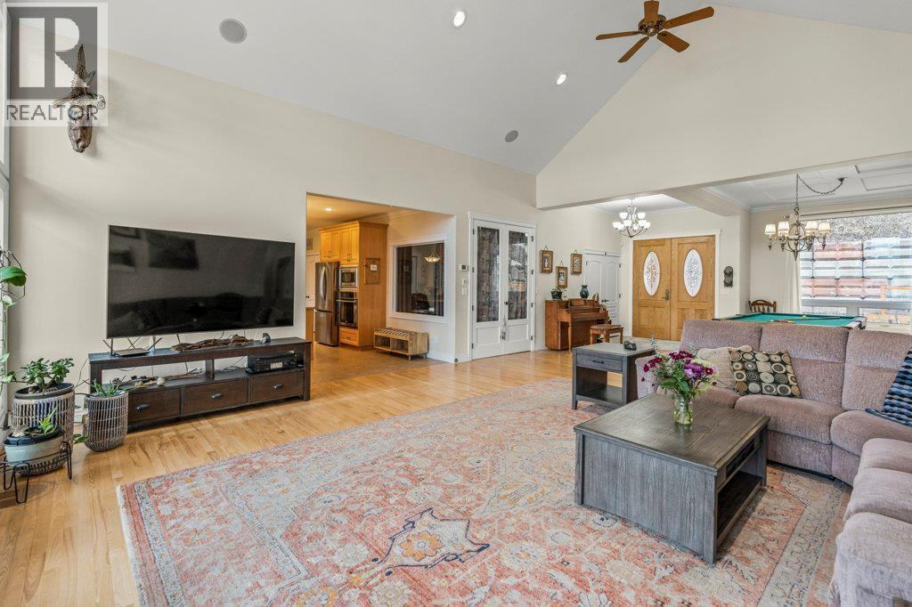 5694 Trans Canada Highway Nw, Salmon Arm, British Columbia  V1E 3A2 - Photo 27 - 10391551
